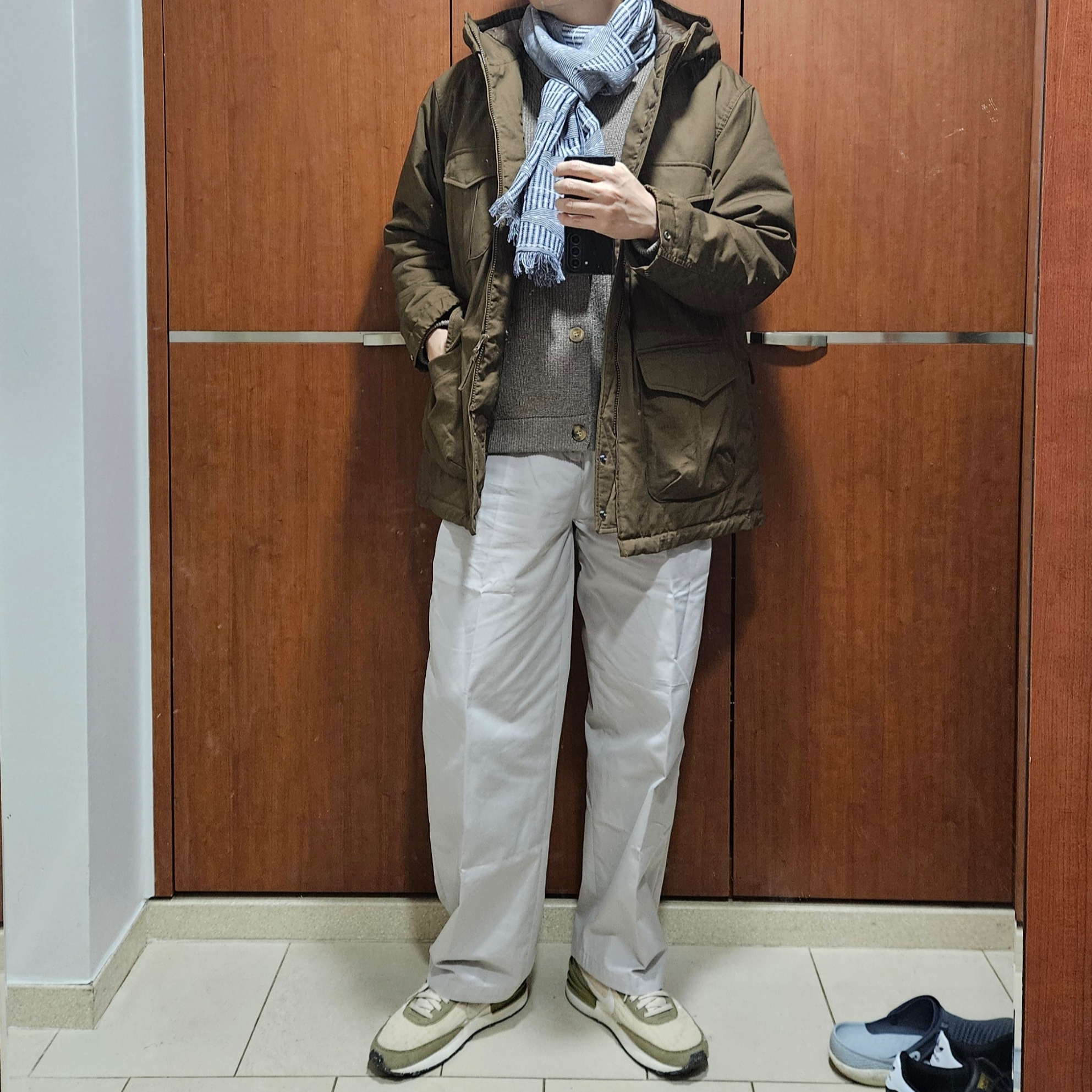 Uniqlo x Engineered Garments Pufftech Utility Jacket Brown 착용 스타일