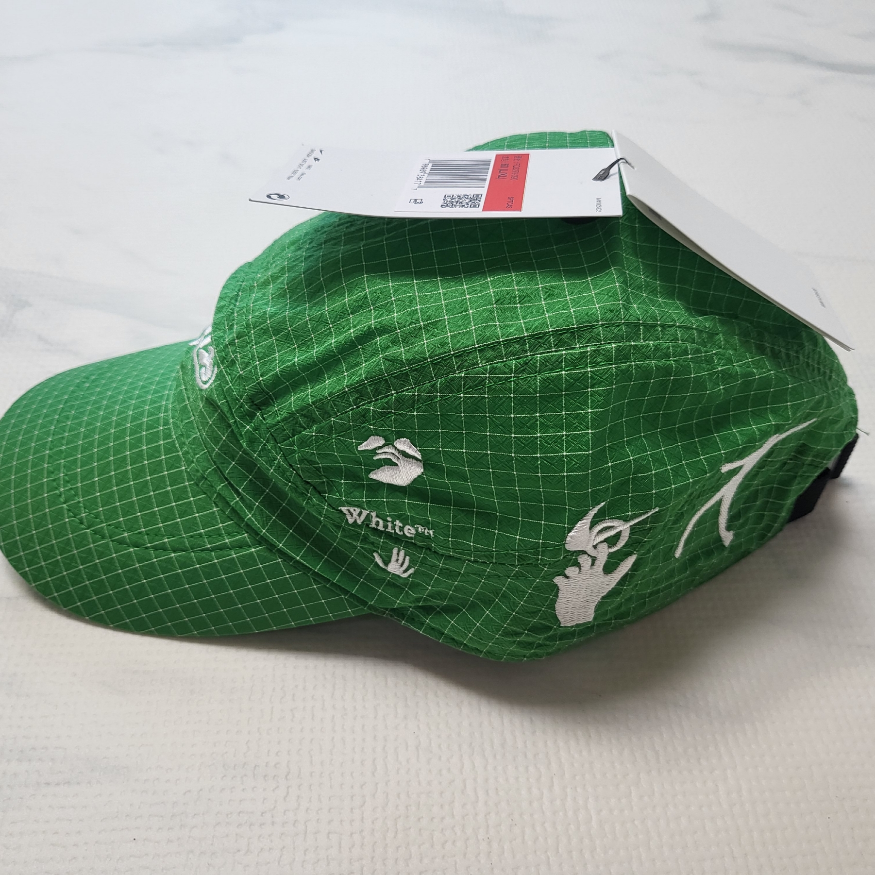 Nike x Off-White Fly Cap Kelly Green 착용 스타일 - 3