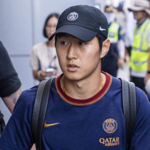 Nike Paris Saint-Germain Club Football Unstructured Cap Black 착용 스타일 - 2