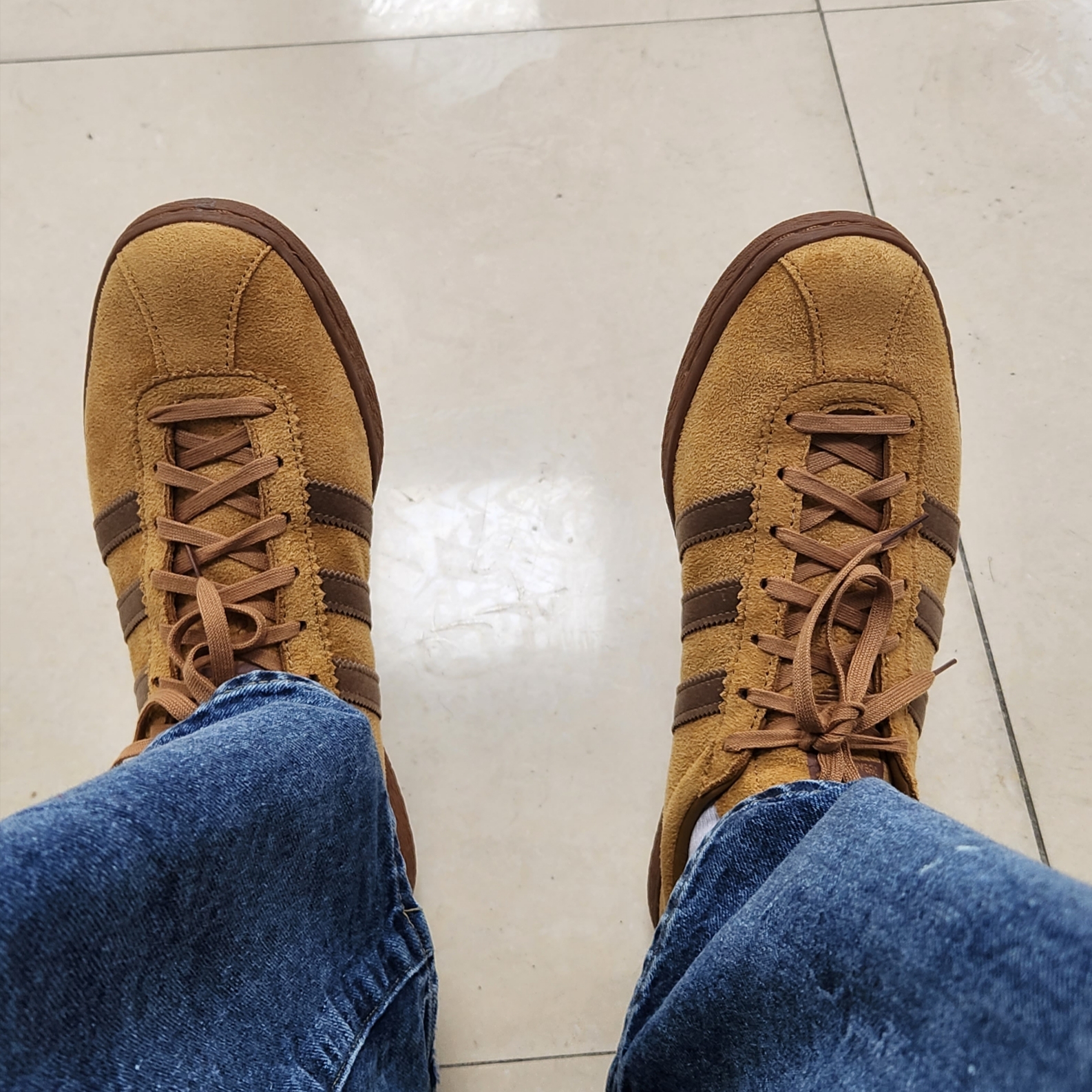 Adidas Tobacco Gruen Mesa Brown Desert 착용 스타일