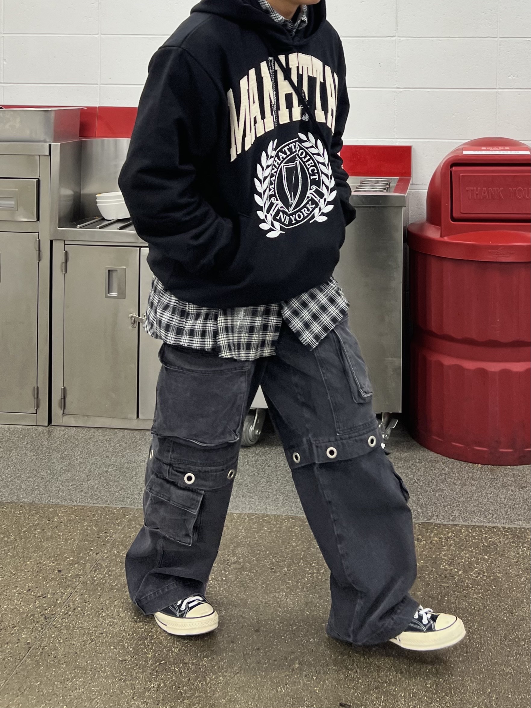 MJD Eyelet Cargo Denim Pants Black, Converse Chuck 70 Hi Black 착용 스타일 - 3