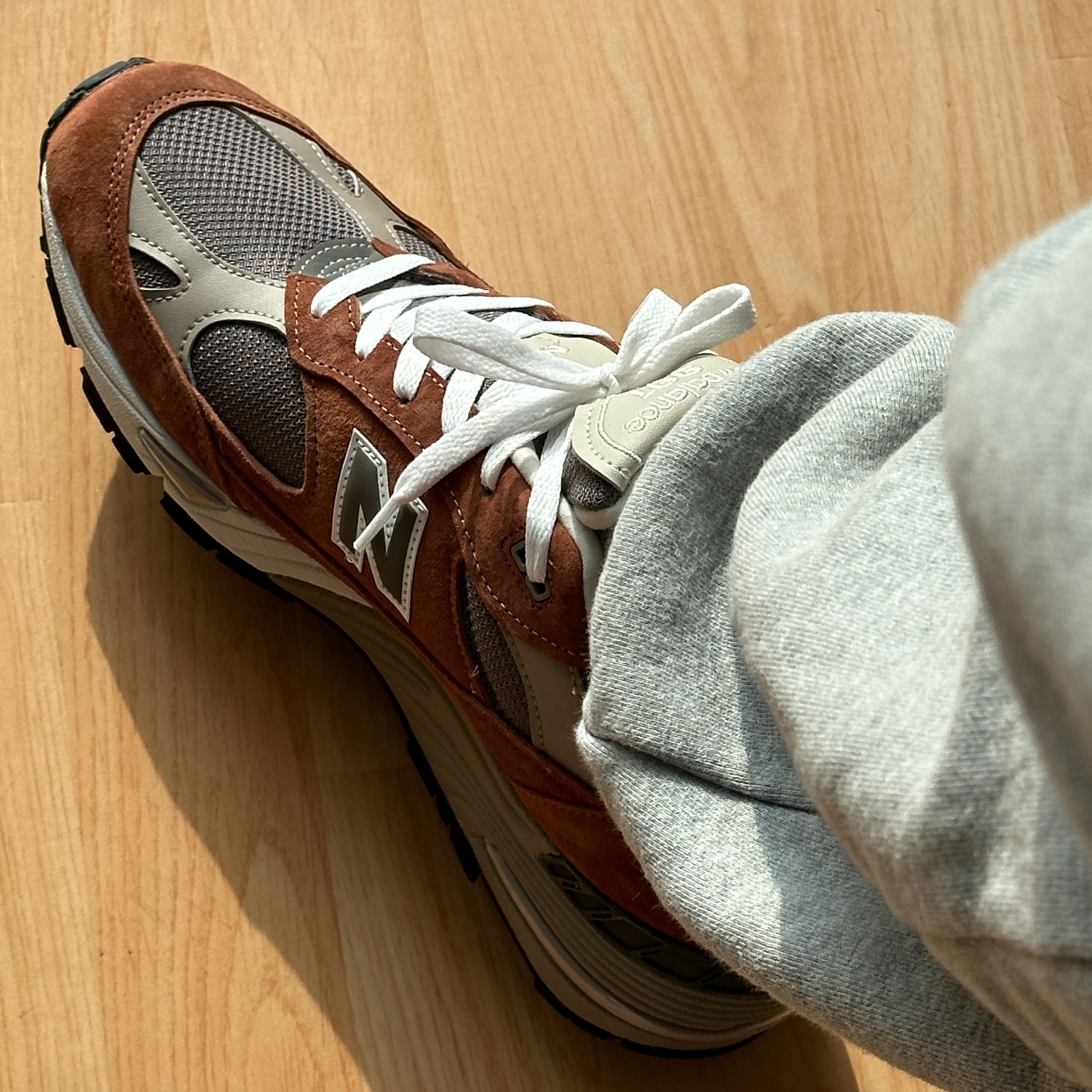 New Balance 991 Made in UK Sequoia Falcon 착용 스타일