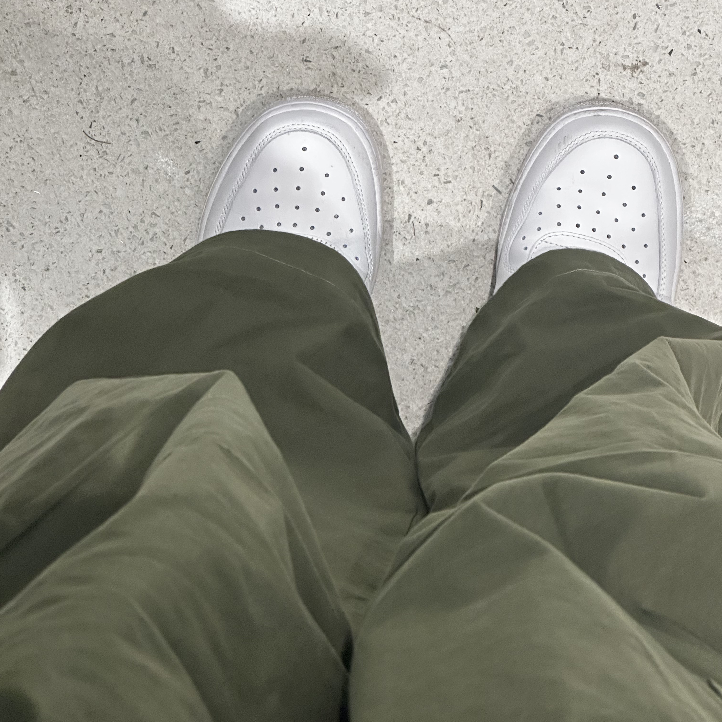 (W) Nike Air Force 1 '07 Low White 착용 스타일 - 1