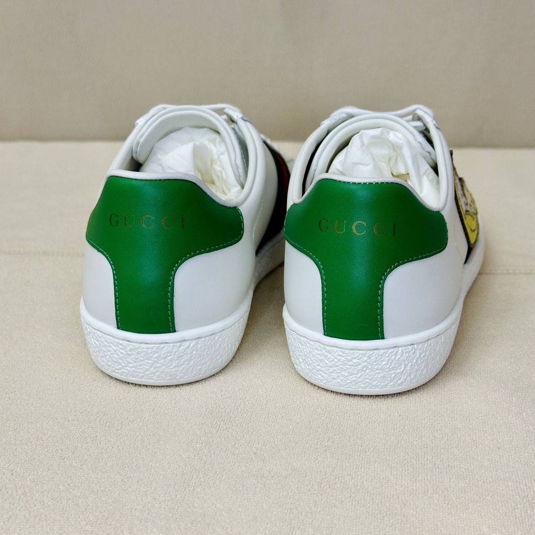 (W) Gucci Ace Bananya Sneakers White 착용 스타일 - 3