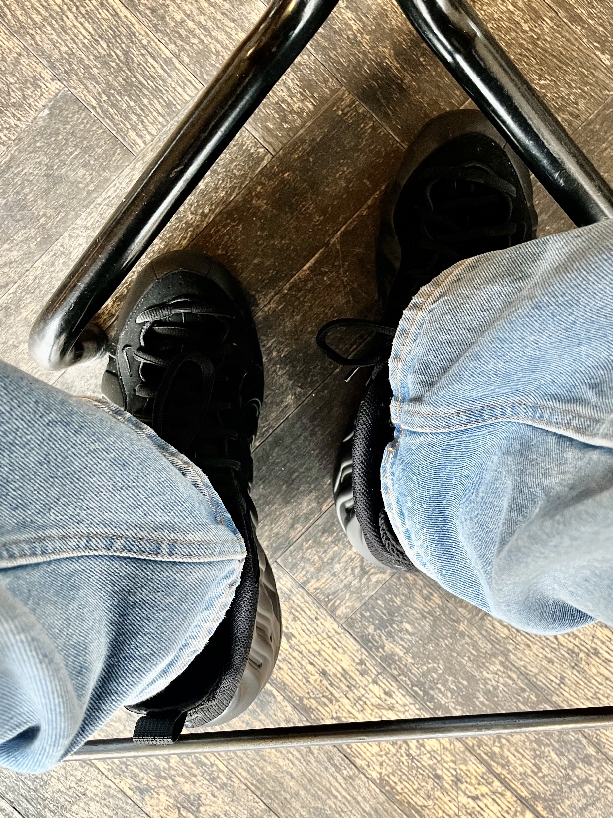 Nike Air Foamposite One Black Anthracite 착용 스타일