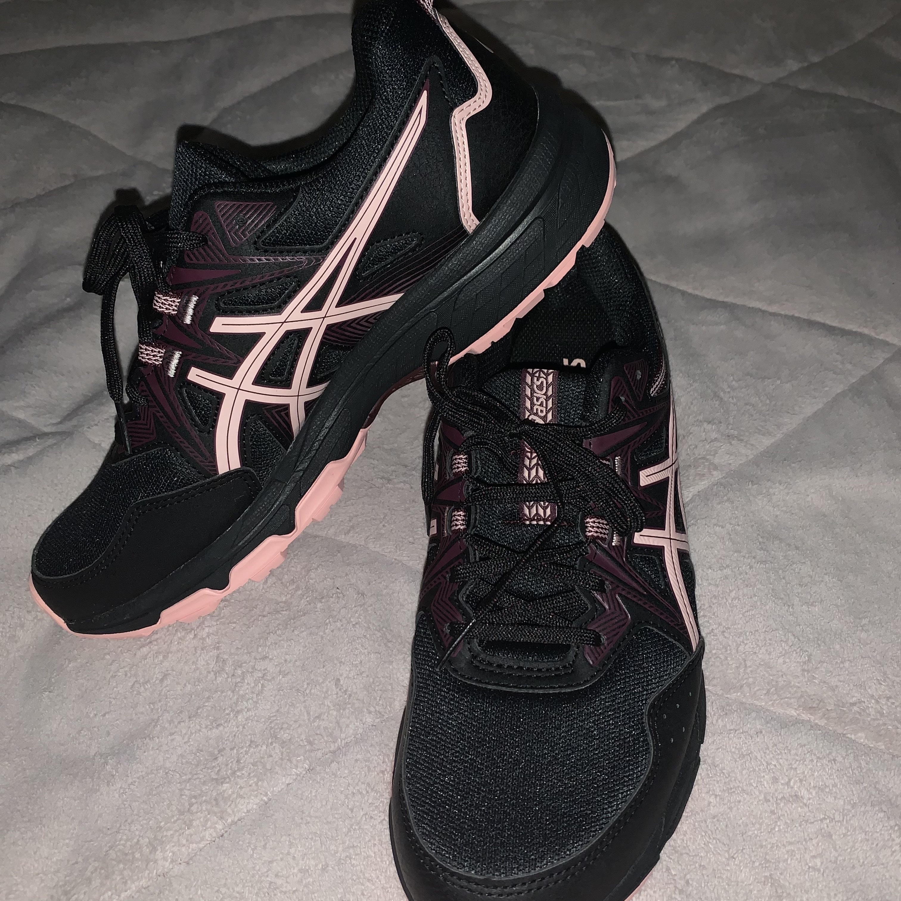(W) Asics Gel-Venture 8 Black Frosted Rose 착용 스타일 - 2