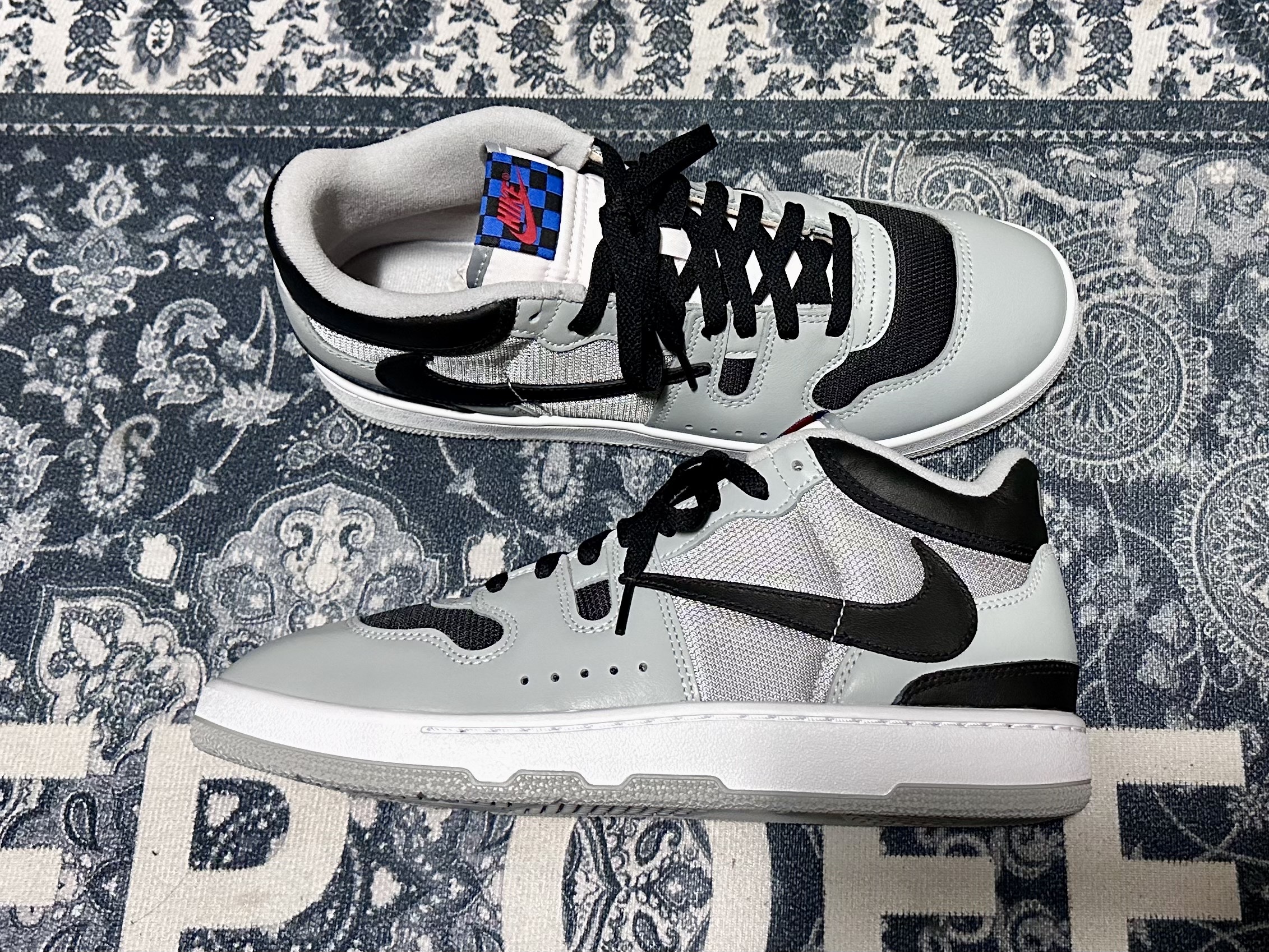 Nike x Travis Scott Mac Attack SP Light Smoke Grey 착용 스타일 - 3