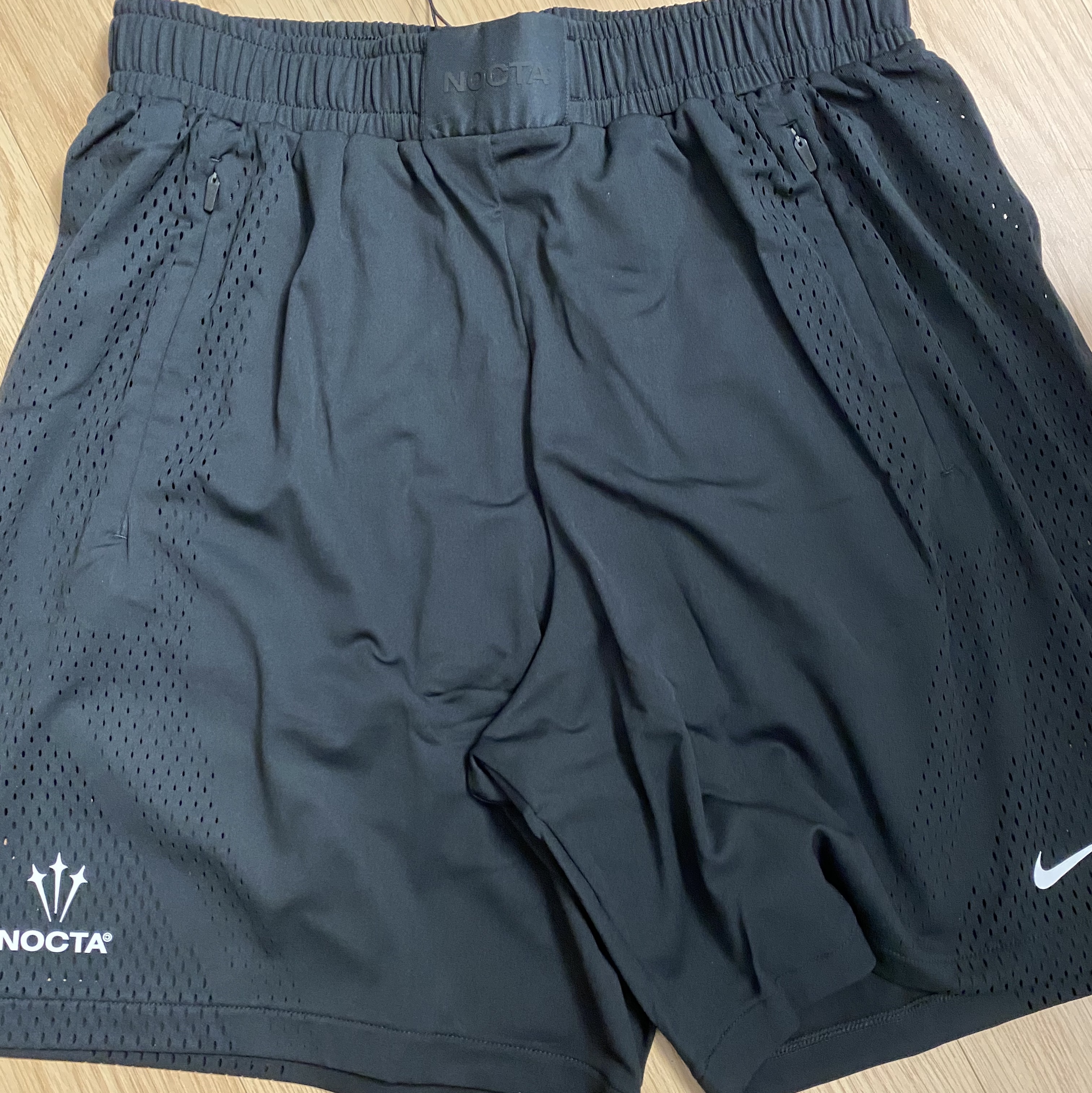 Nike x Drake Nocta Basketball Lightweight Shorts Black (DV3651-010) 착용 스타일