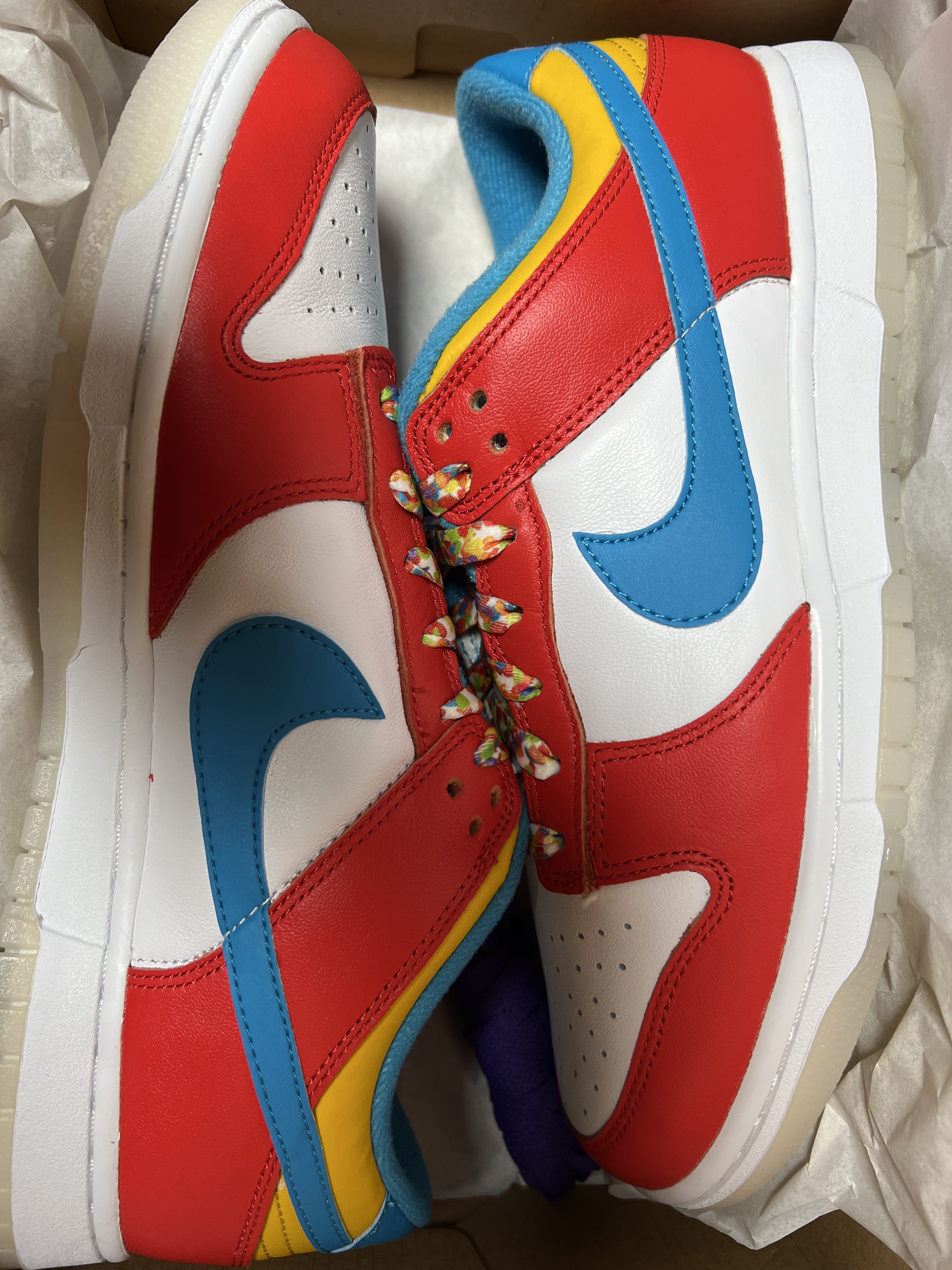 Nike x LeBron James x Fruity Pebbles Dunk Low QS Habanero Red 착용 스타일