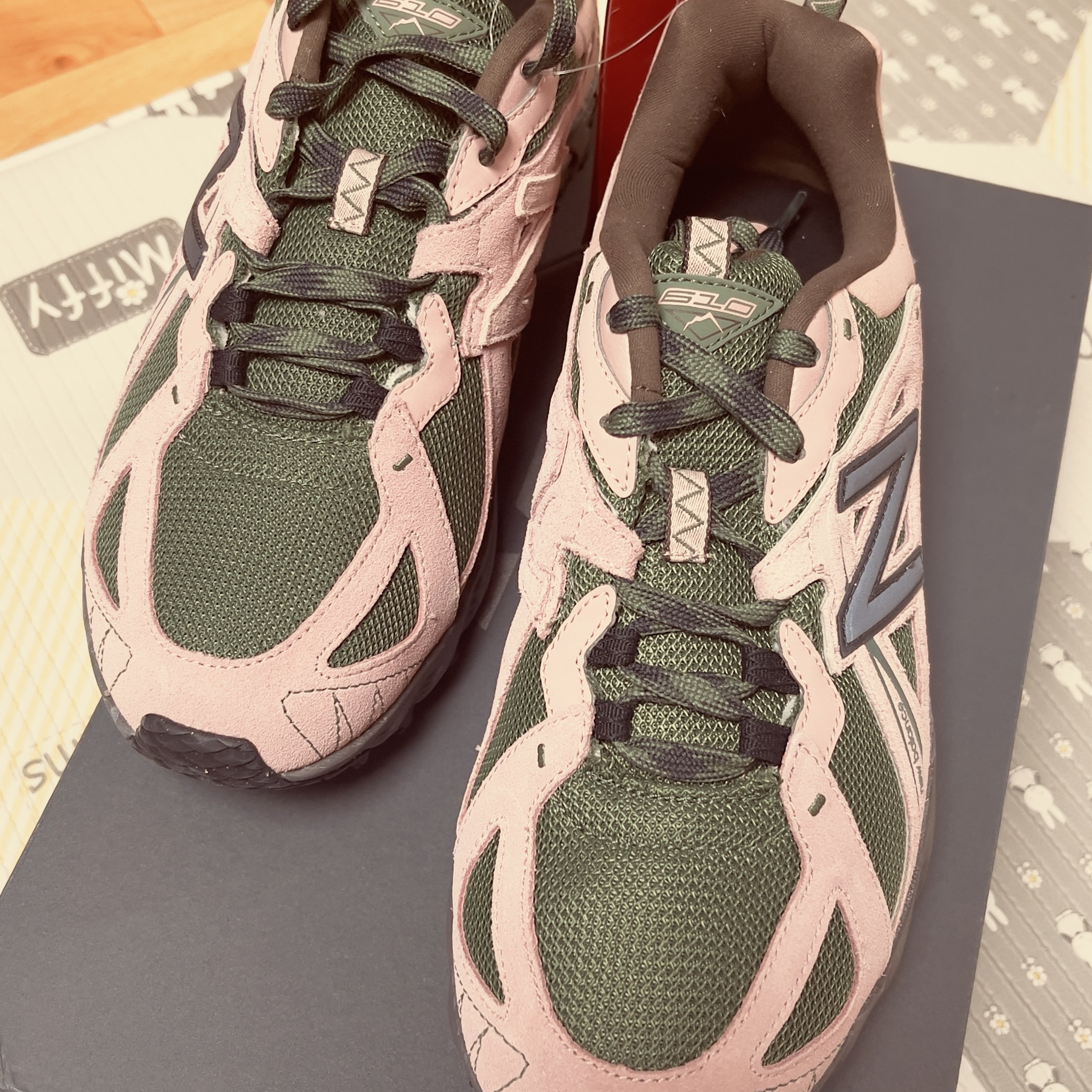 New Balance ML610T Pink Moon - D Standard 착용 스타일