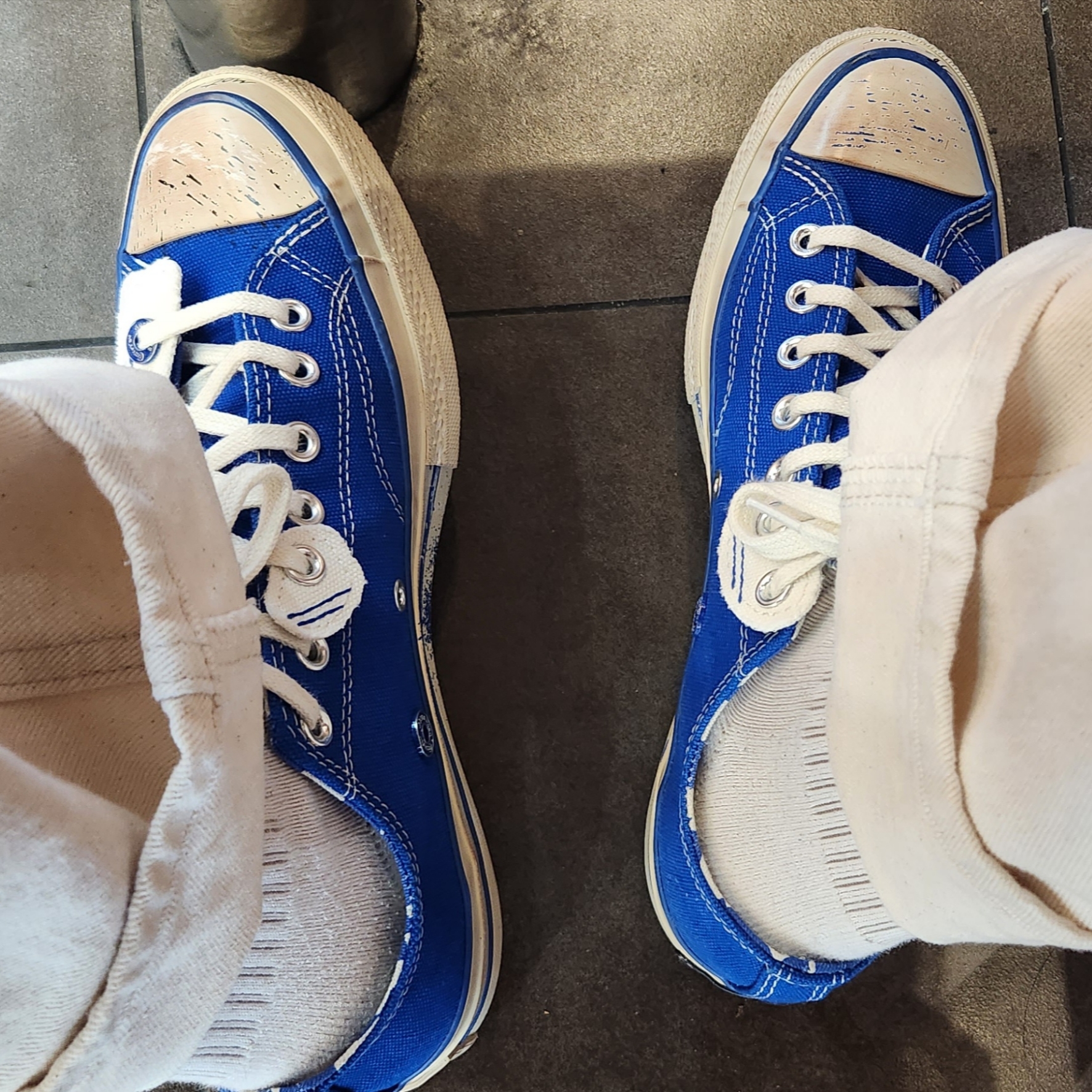Converse x Ader Error Chuck 70 Ox Imperial Blue 착용 스타일