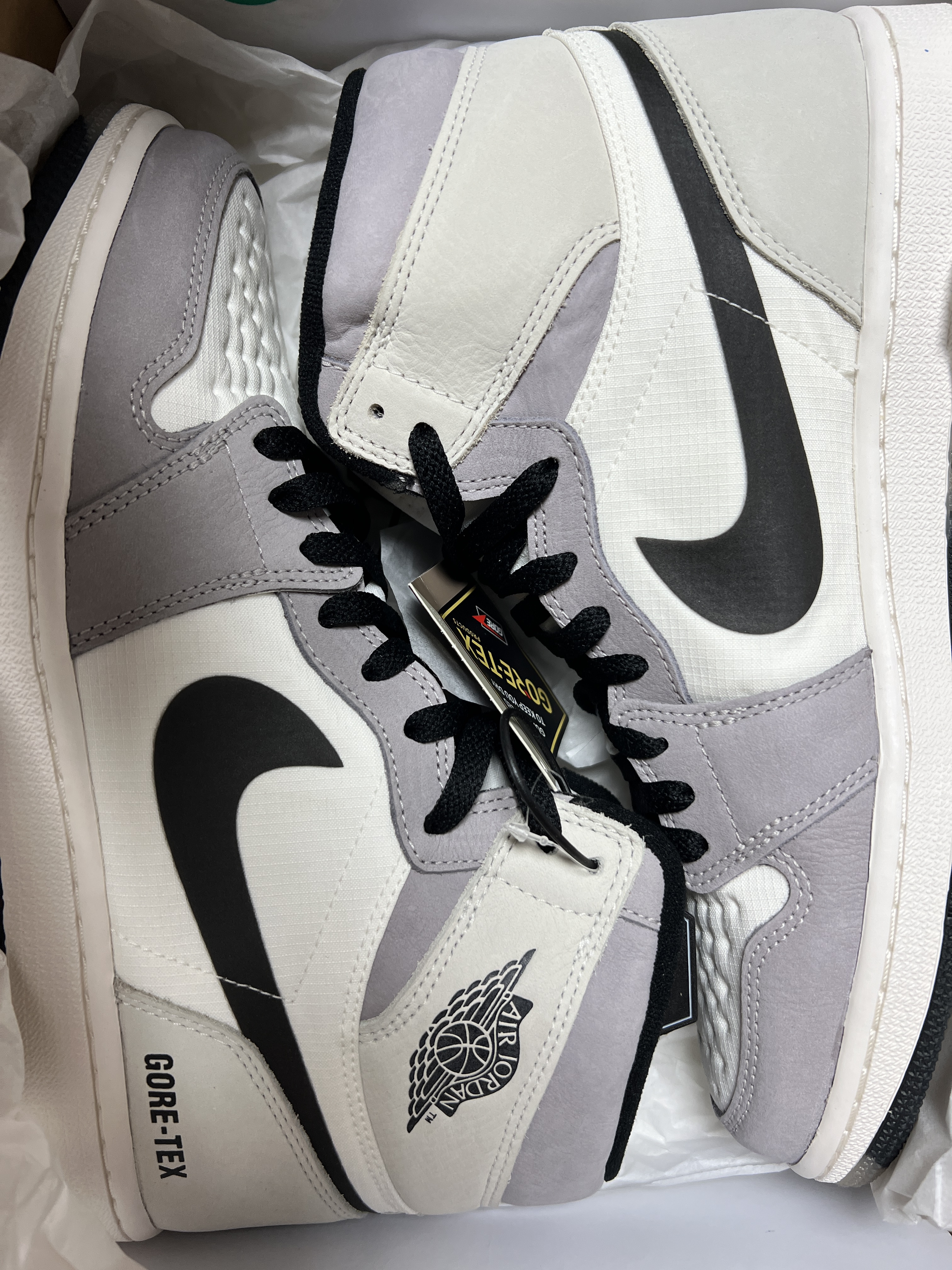 Jordan 1 Element Gore-Tex Sail 착용 스타일