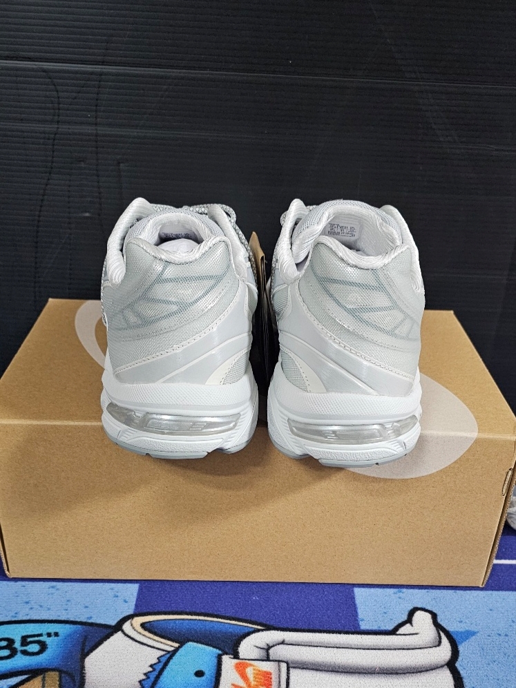 Asics x Atmos x Ojos Gel-1130 RE Glacier Grey Pure Silver 착용 스타일 - 3