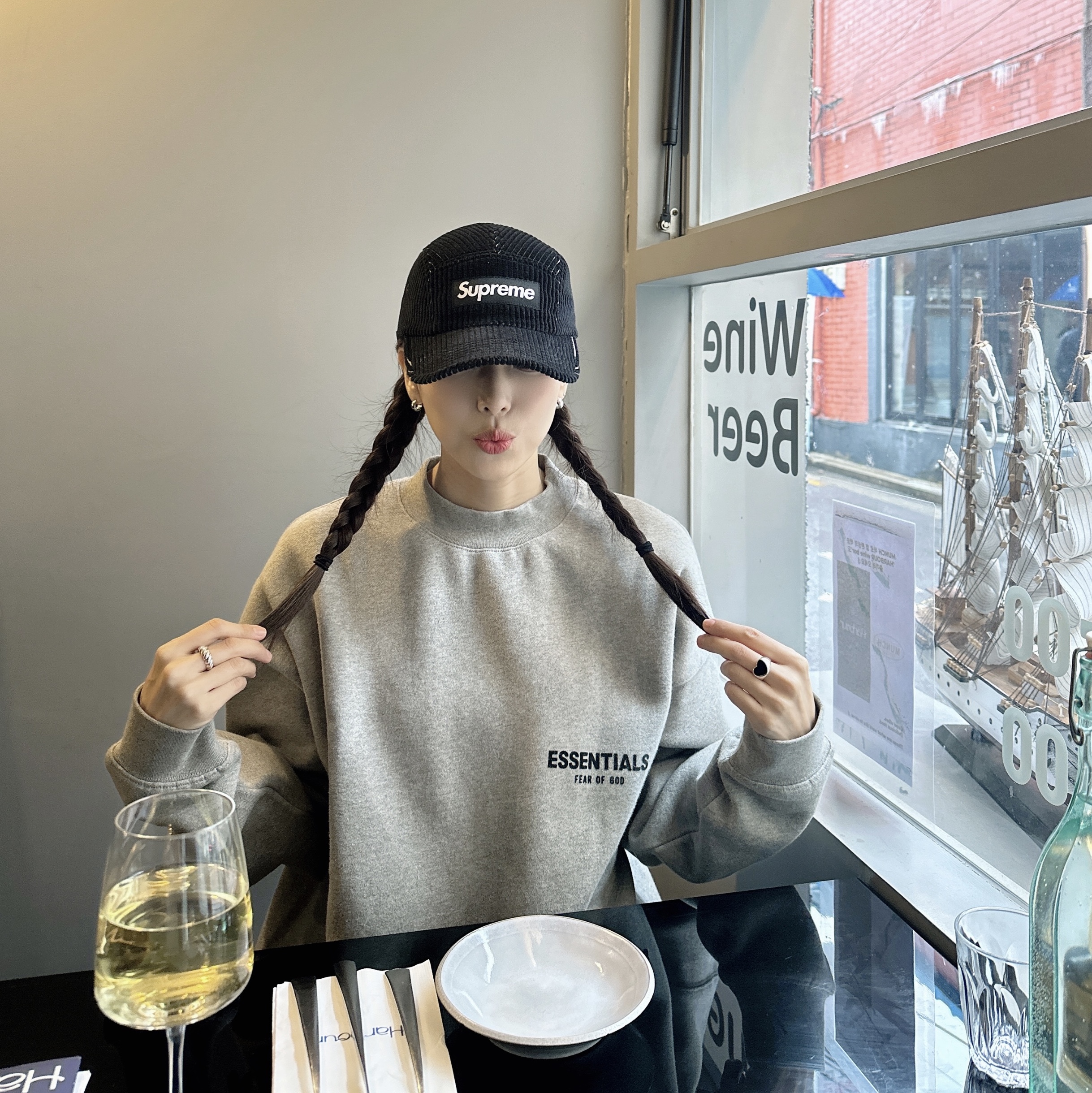 Essentials The Core Collection Crewneck Sweatshirt Dark Oatmeal, Supreme 2-Tone Corduroy Camp Cap Black - 23SS 착용 스타일