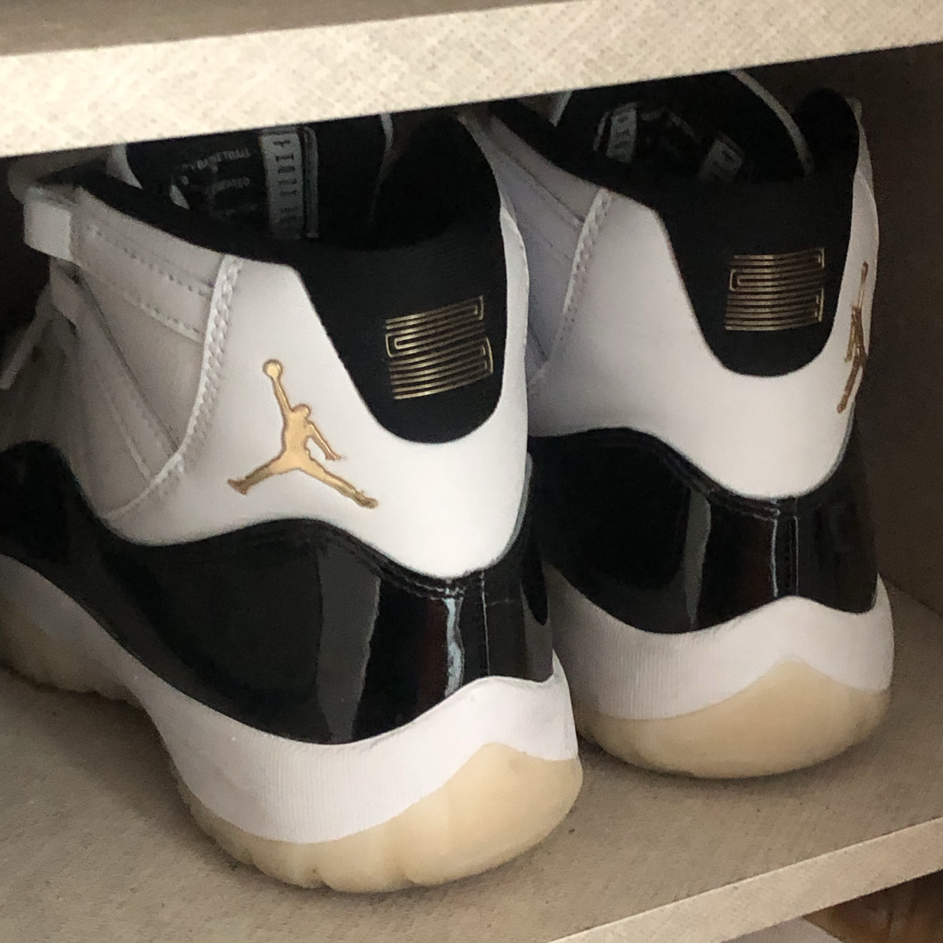 Jordan 11 Retro Gratitude 착용 스타일