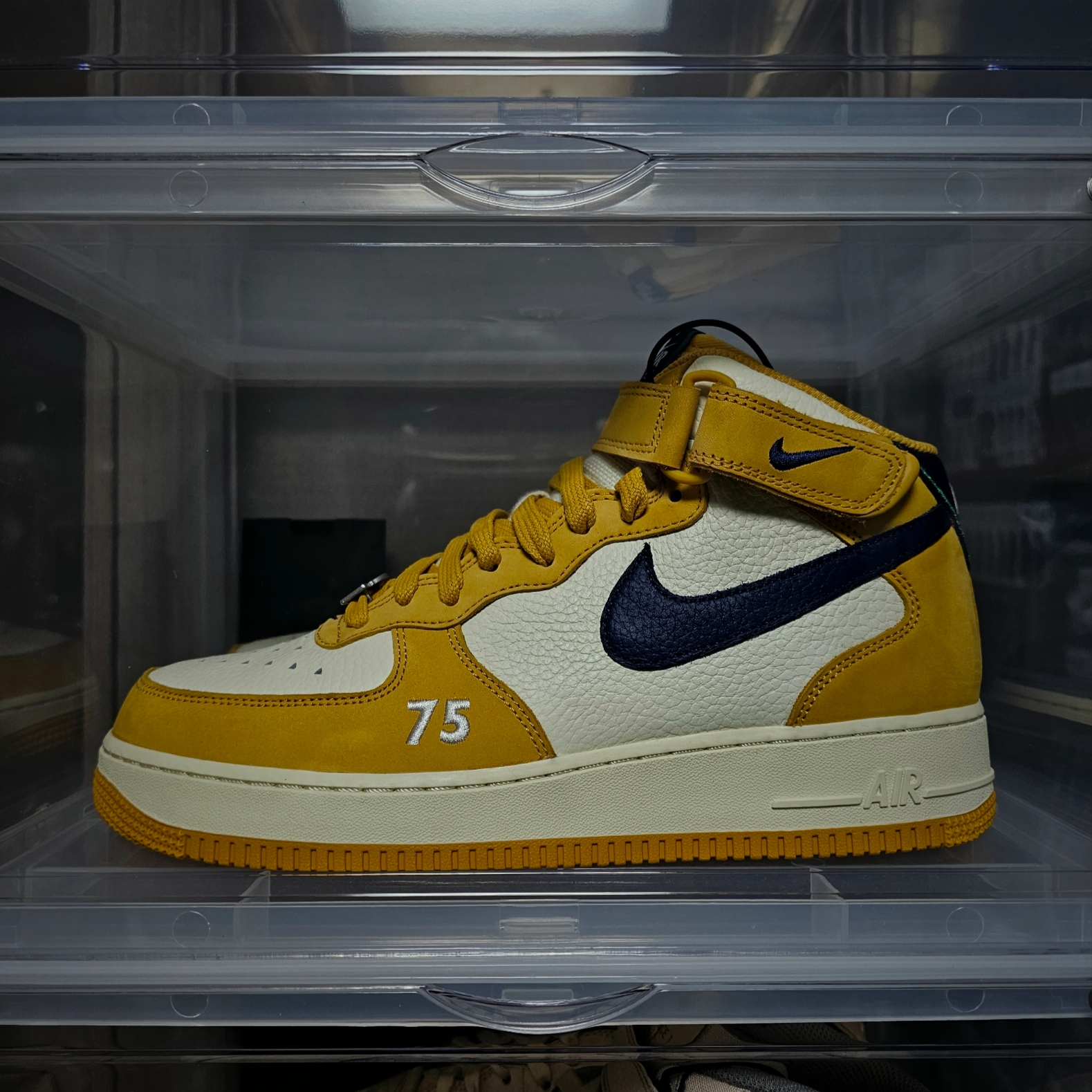 Nike Air Force 1 Mid Paris 착용 스타일 - 5