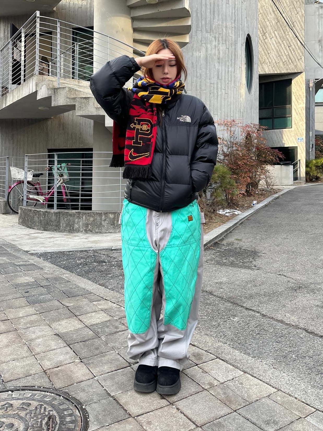 The North Face 1996 Eco Nuptse Jacket Black, The North Face 1996 Eco Nuptse Jacket Black 착용 스타일 - 1