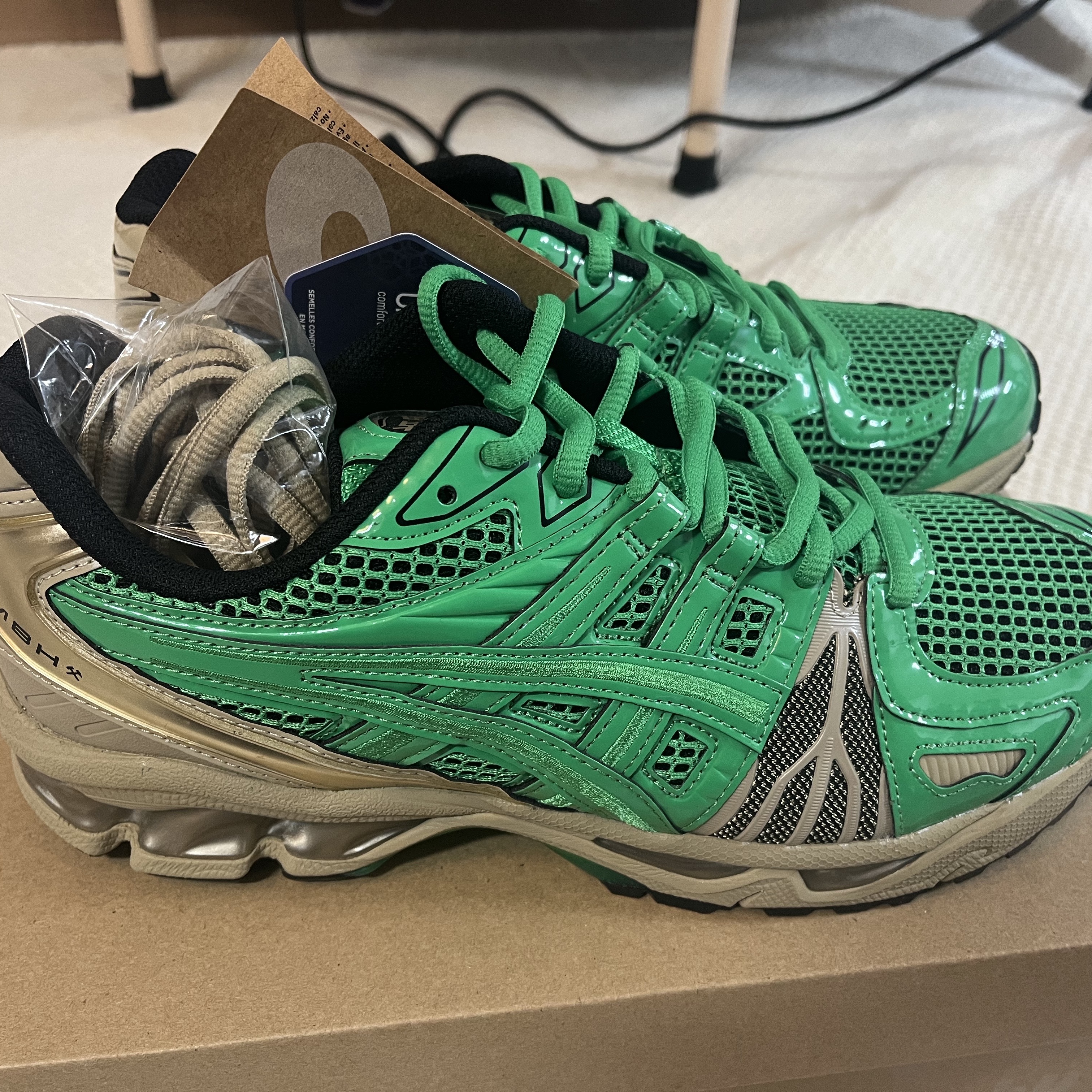 Asics x GmbH Gel-Kayano Legacy Coriander Green Gold 착용 스타일 - 6