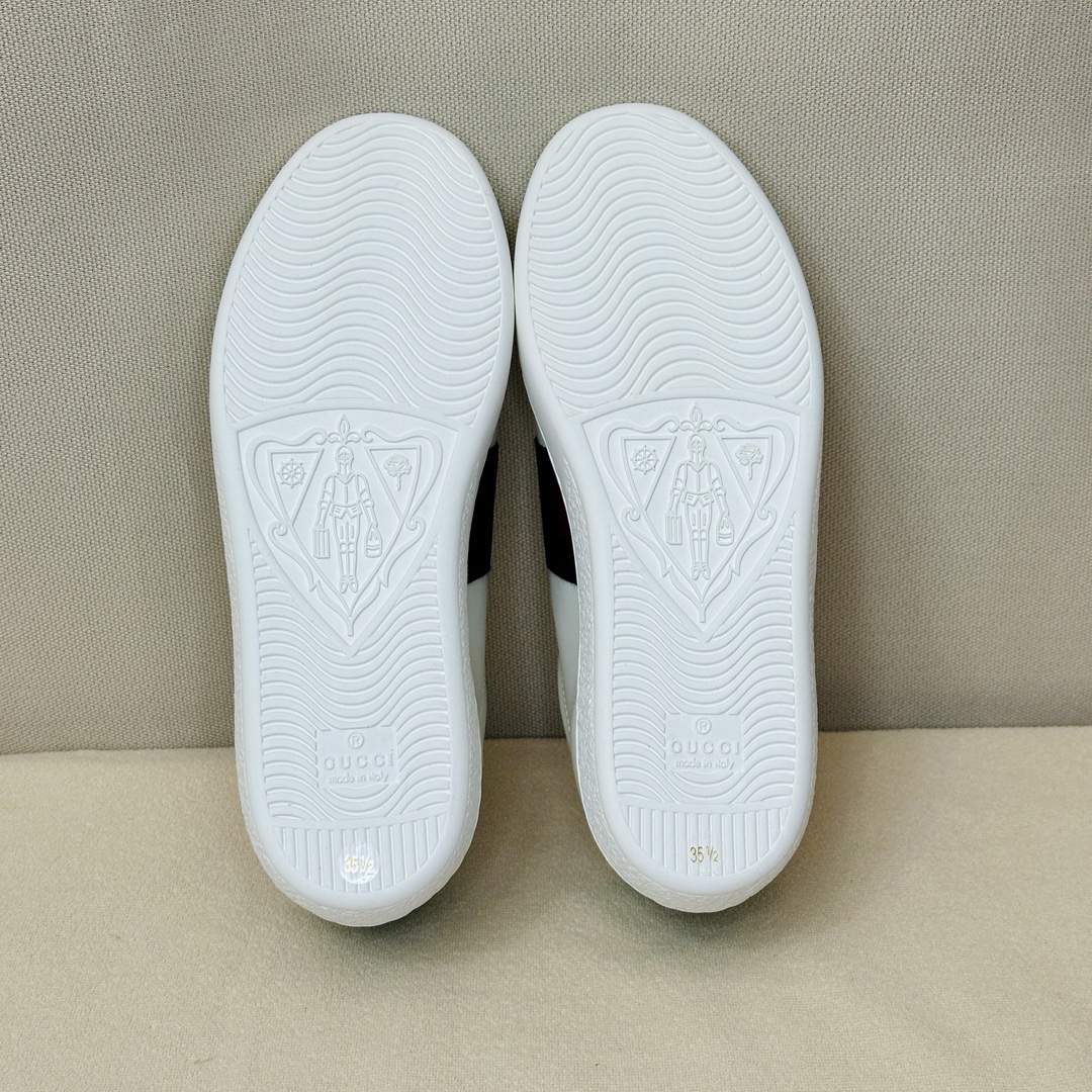 (W) Gucci Ace Bananya Sneakers White 착용 스타일 - 7
