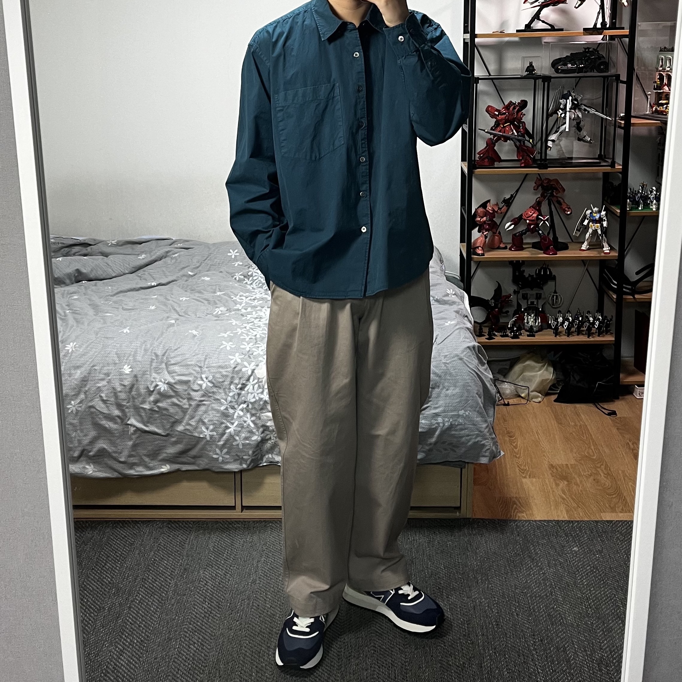 뉴발란스 574 레거시 네이비 착용 스타일 - 1