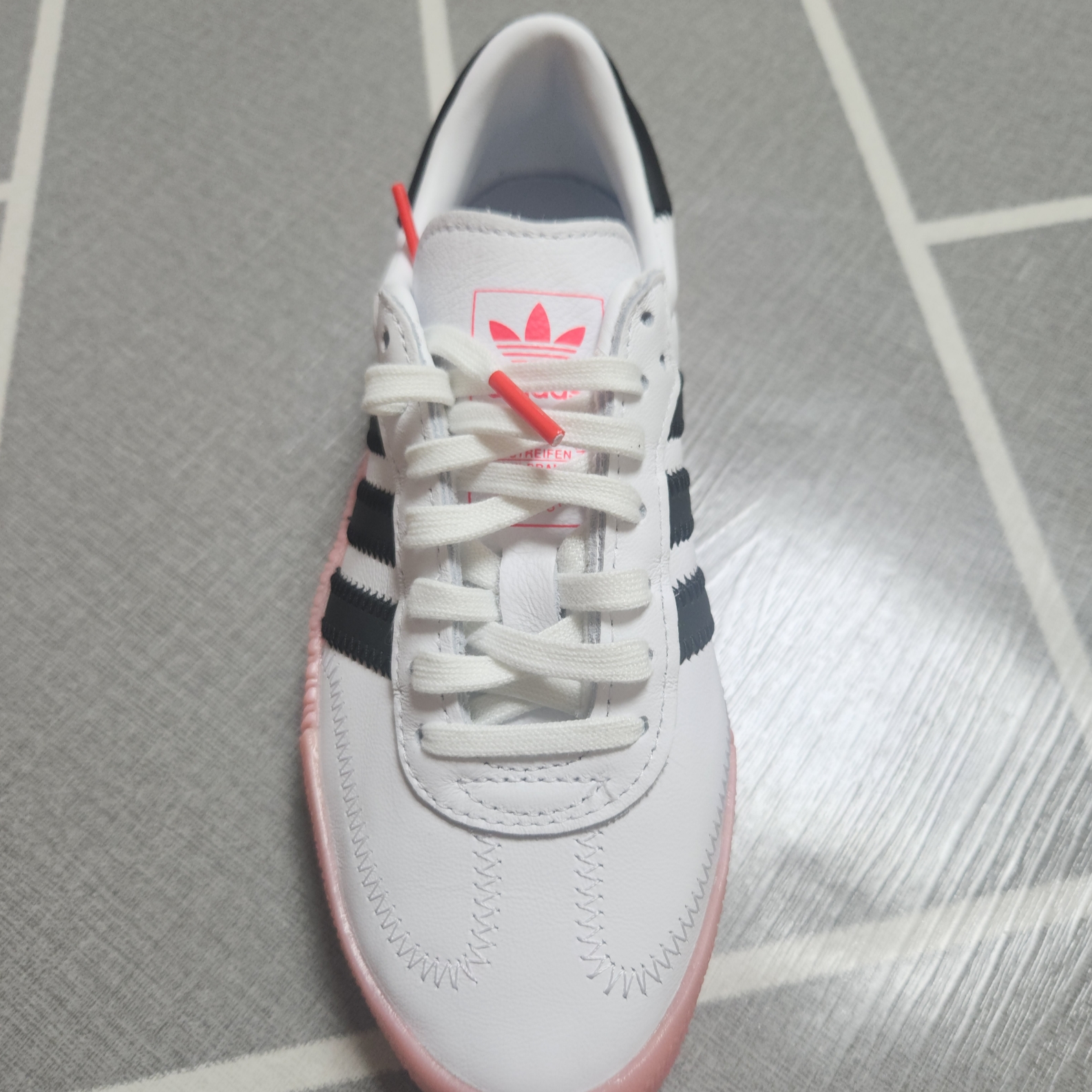 (W) Adidas Sambarose White Pink 착용 스타일 - 2