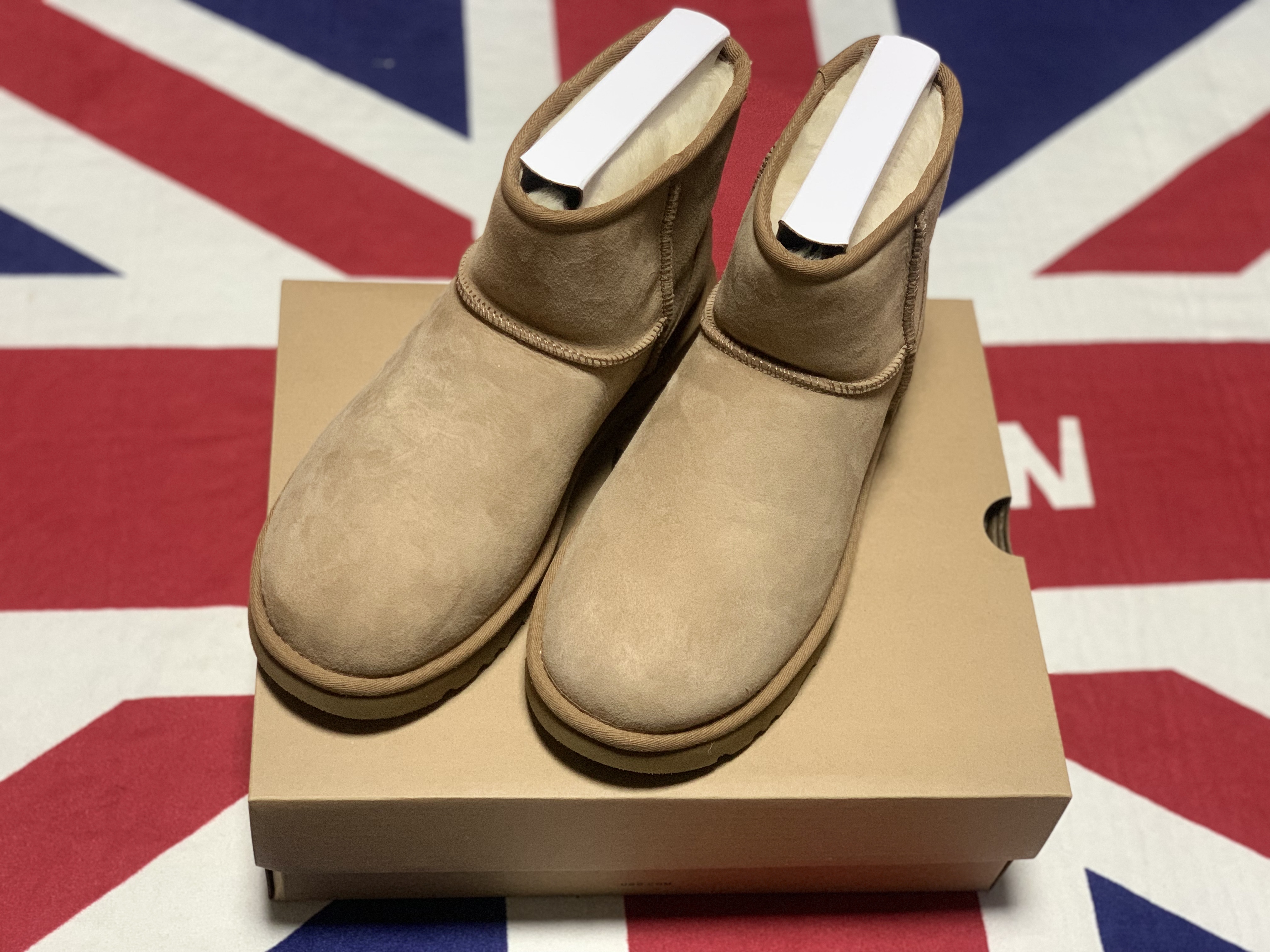 (W) UGG Classic Mini II Boots Chestnut 착용 스타일
