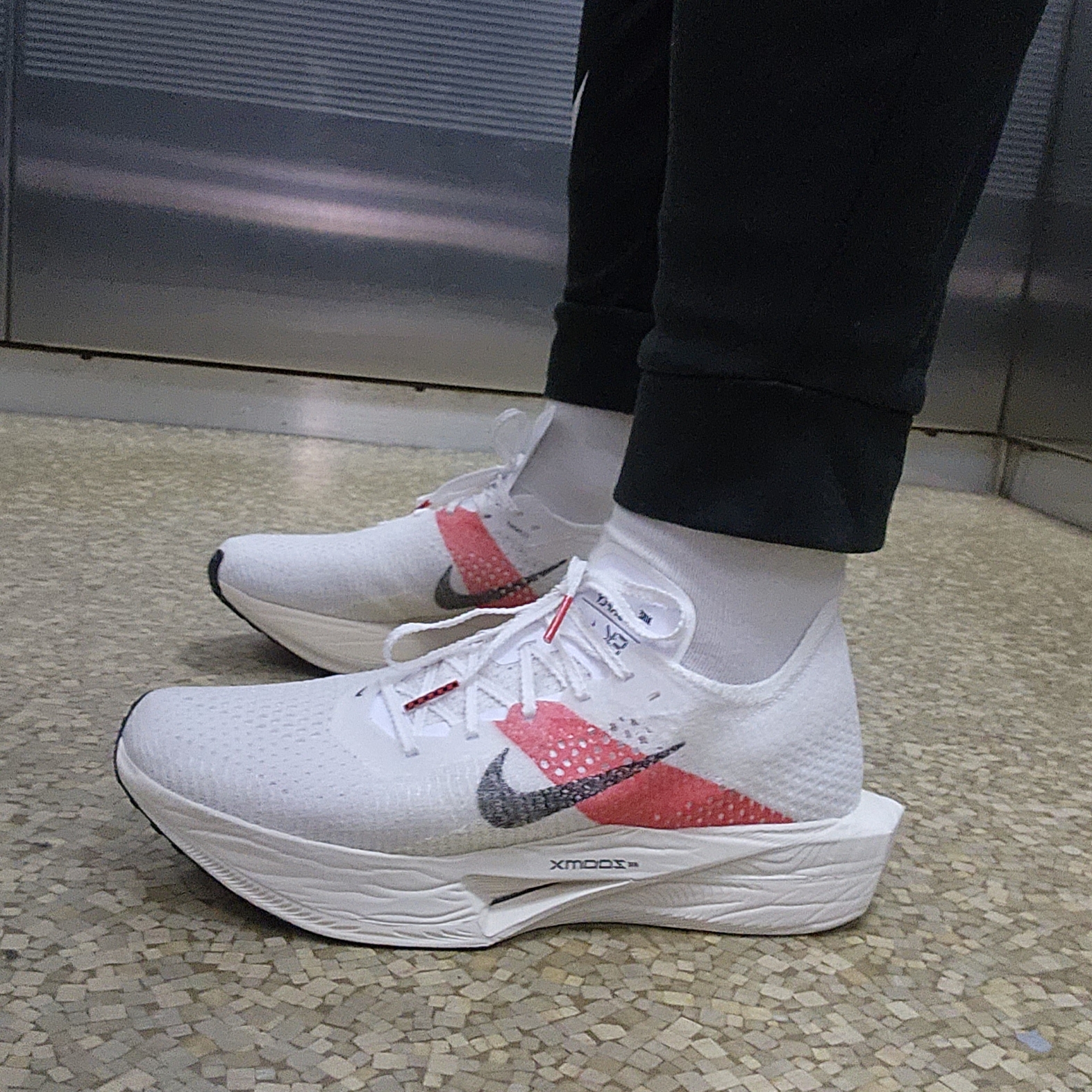 Nike ZoomX Vaporfly Next% 3 Eliud Kipchoge 착용 스타일