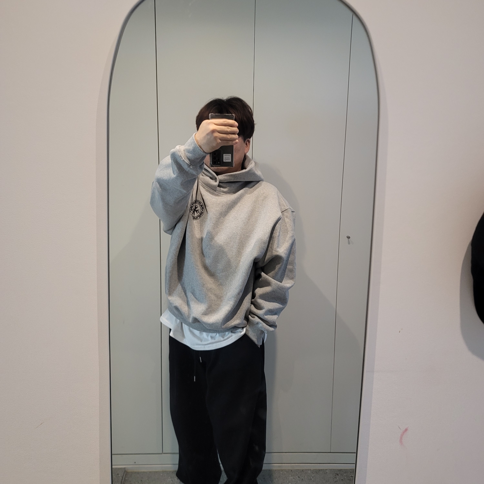 Punch Drunk Parties Circle Logo Oversized Hoodie Gray, New Balance 530 Grey 착용 스타일