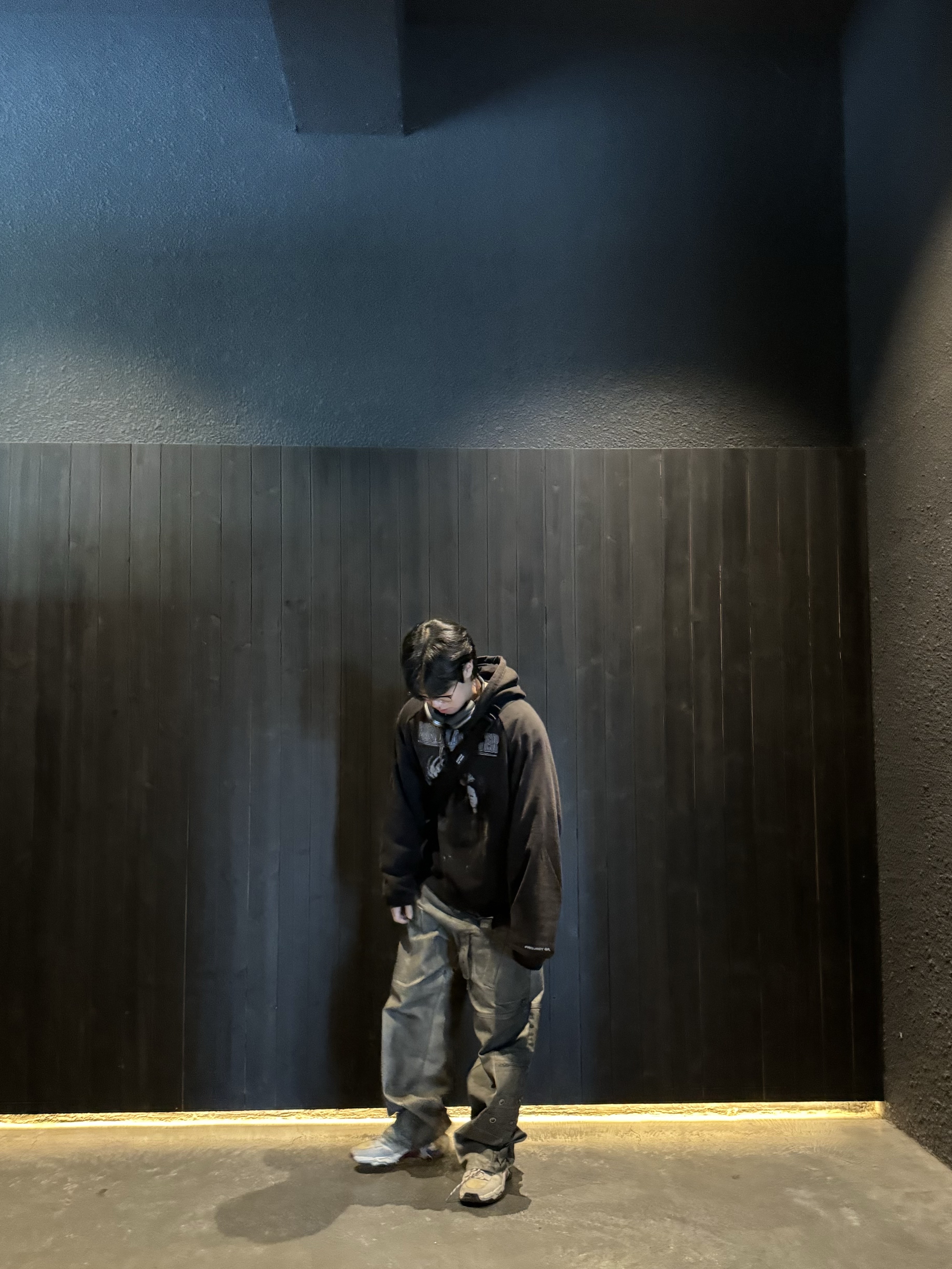 Project G/R Flight Denim Pants Dust Grey, Project G/R Mind Slaughter Vintage Washeed Hoodie Black 착용 스타일