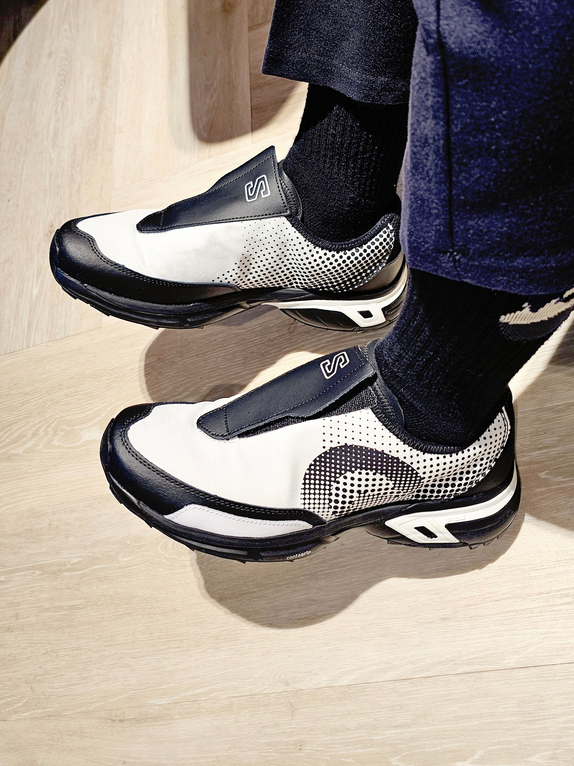 Salomon x Comme des Garcons Homme Plus SR901E White Black 착용 스타일