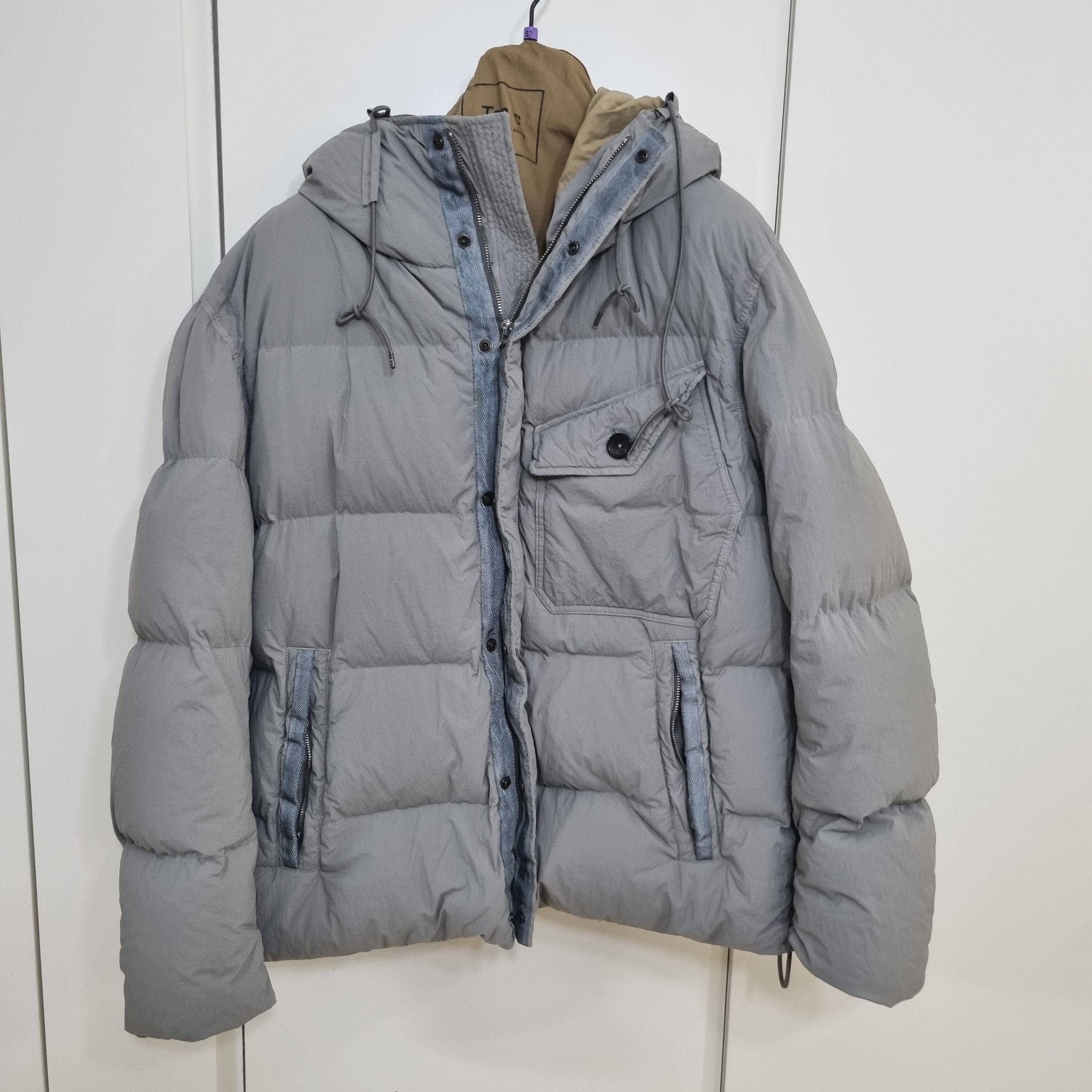 Ten C Survival Down Jacket Grey 착용 스타일 - 1