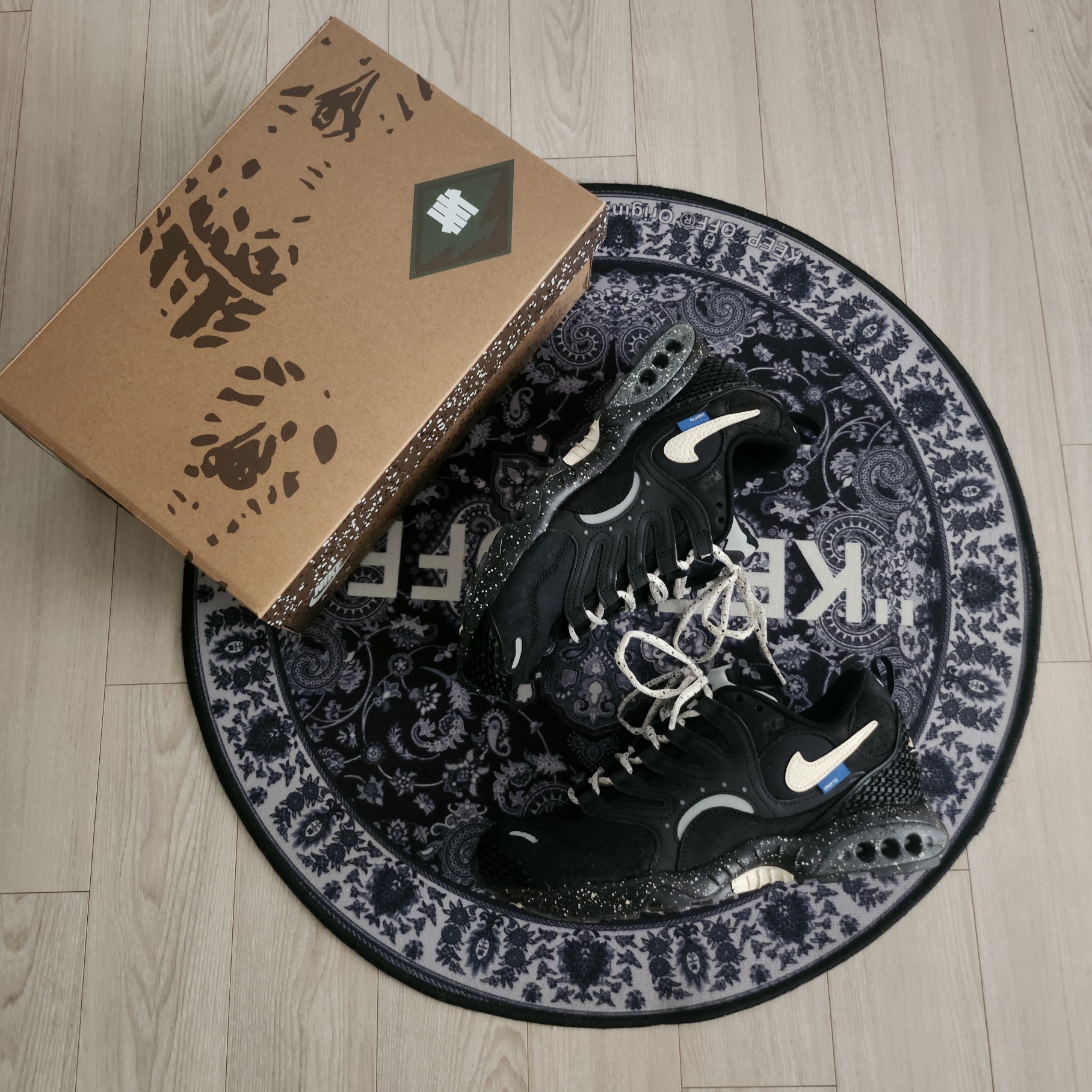 Nike x Undefeated Air Terra Humara Black Coconutmilk 착용 스타일
