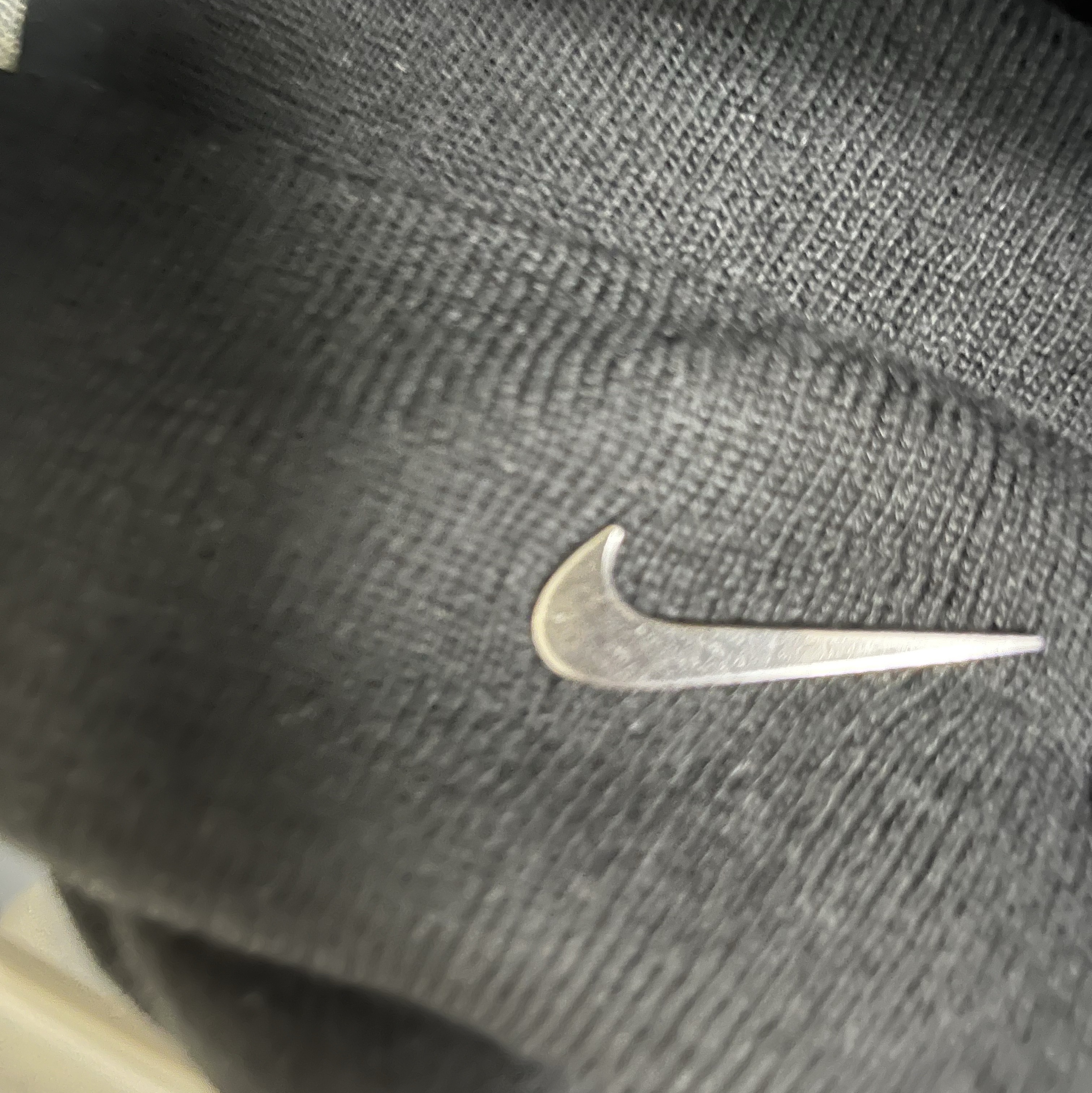 Nike NSW Beanie Black 착용 스타일