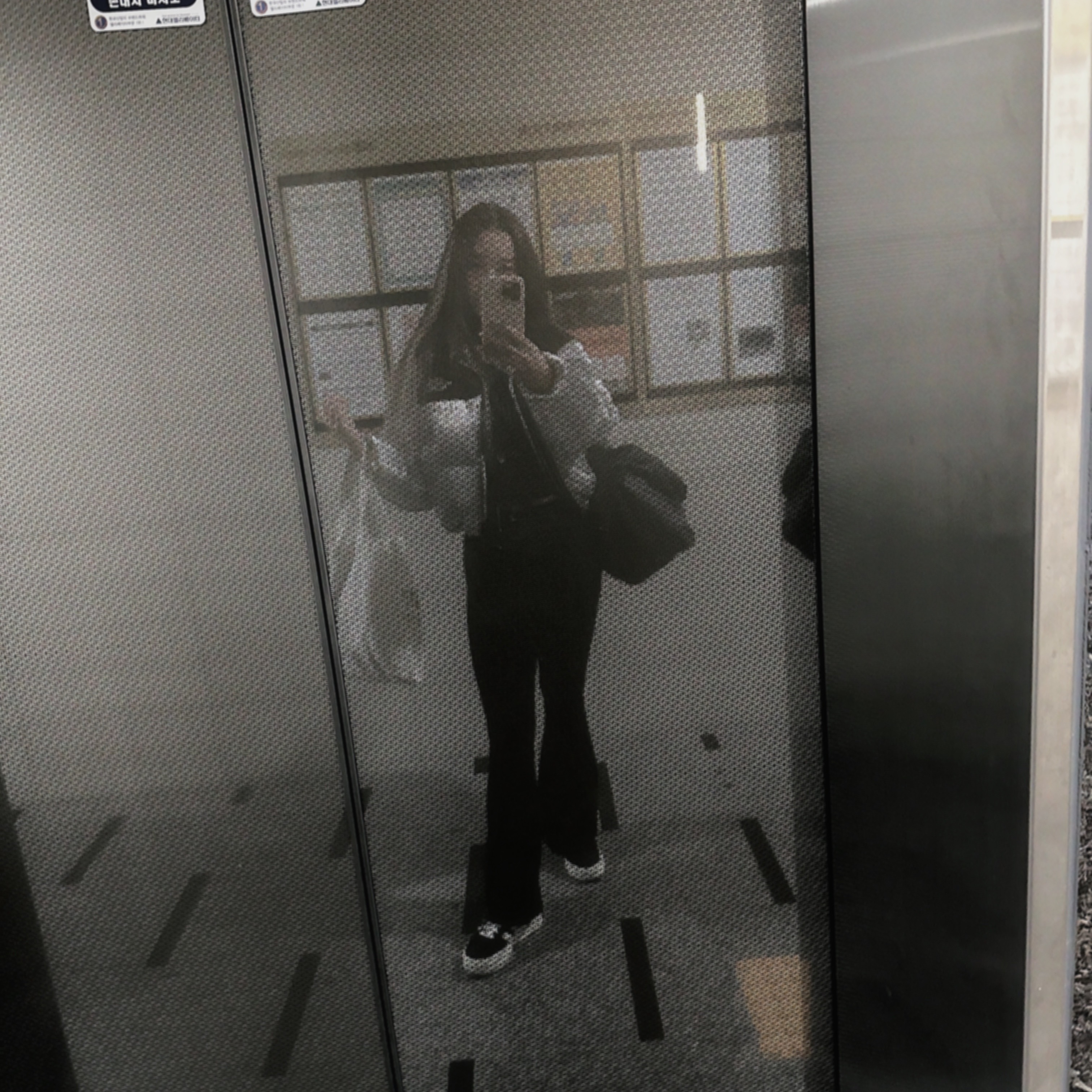 (W) Adidas Gazelle Bold Core Black Cloud White, (W) The North Face White Label Novelty Nuptse Down Jacket Silver 착용 스타일