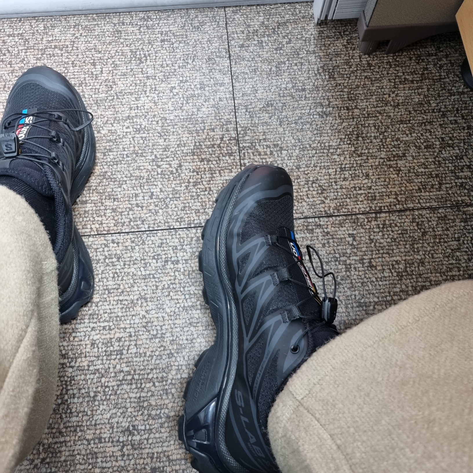 Salomon XT-6 ADV Black 착용 스타일 - 1