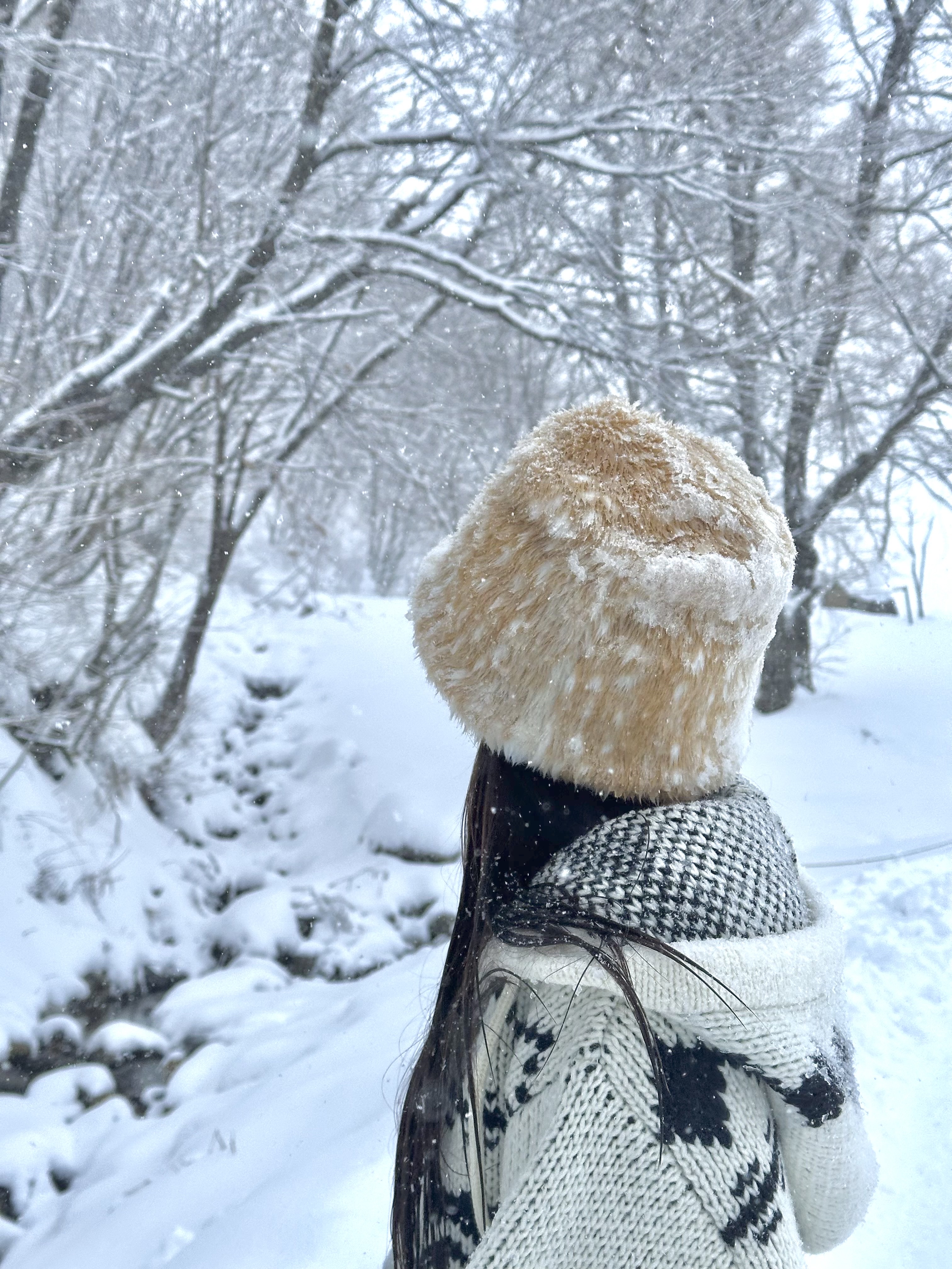 STU Women Corduroy Flared Pants Burgundy, (W) UGG Classic Ultra Mini Platform Boots Black 착용 스타일 - 6