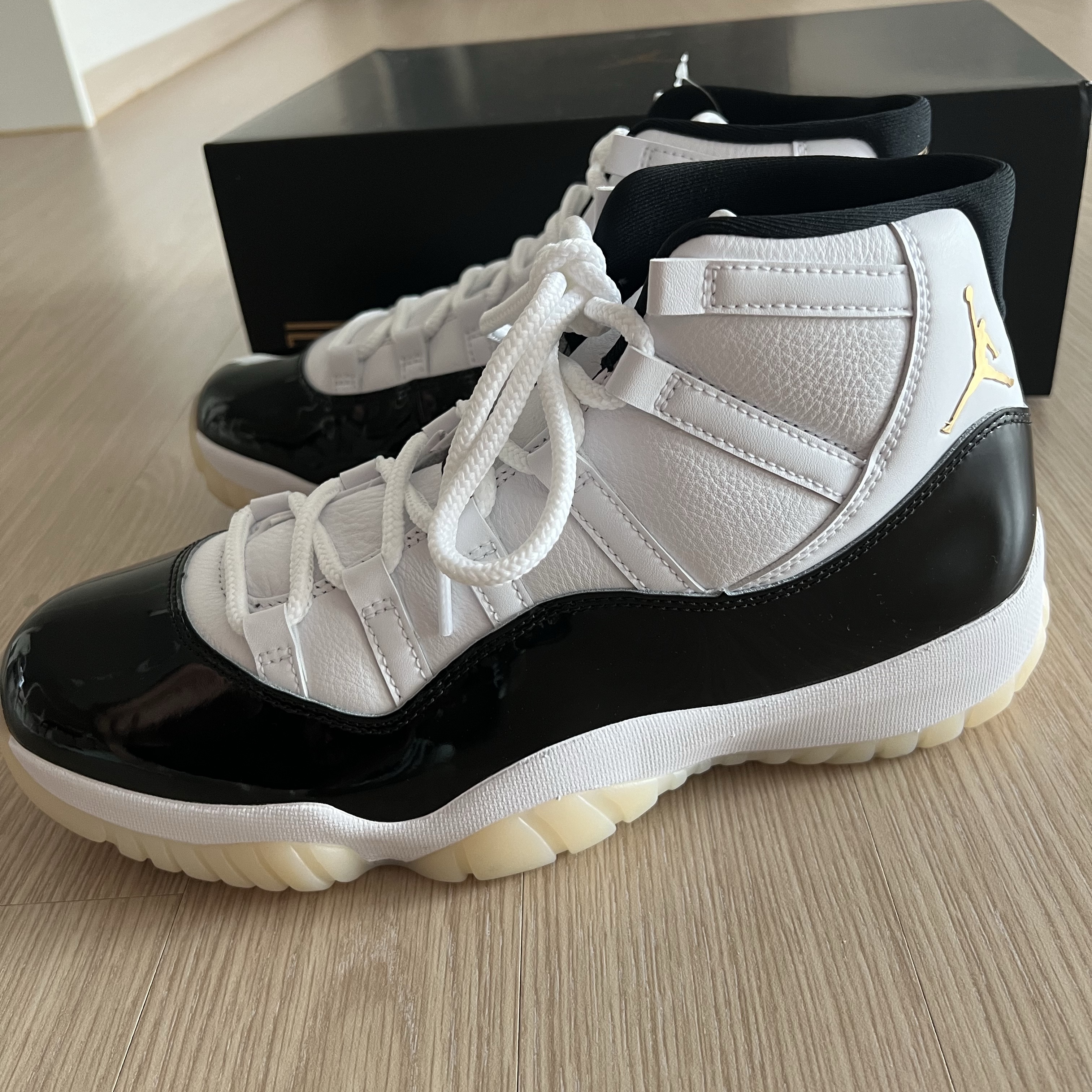 Jordan 11 Retro Gratitude 착용 스타일 - 1