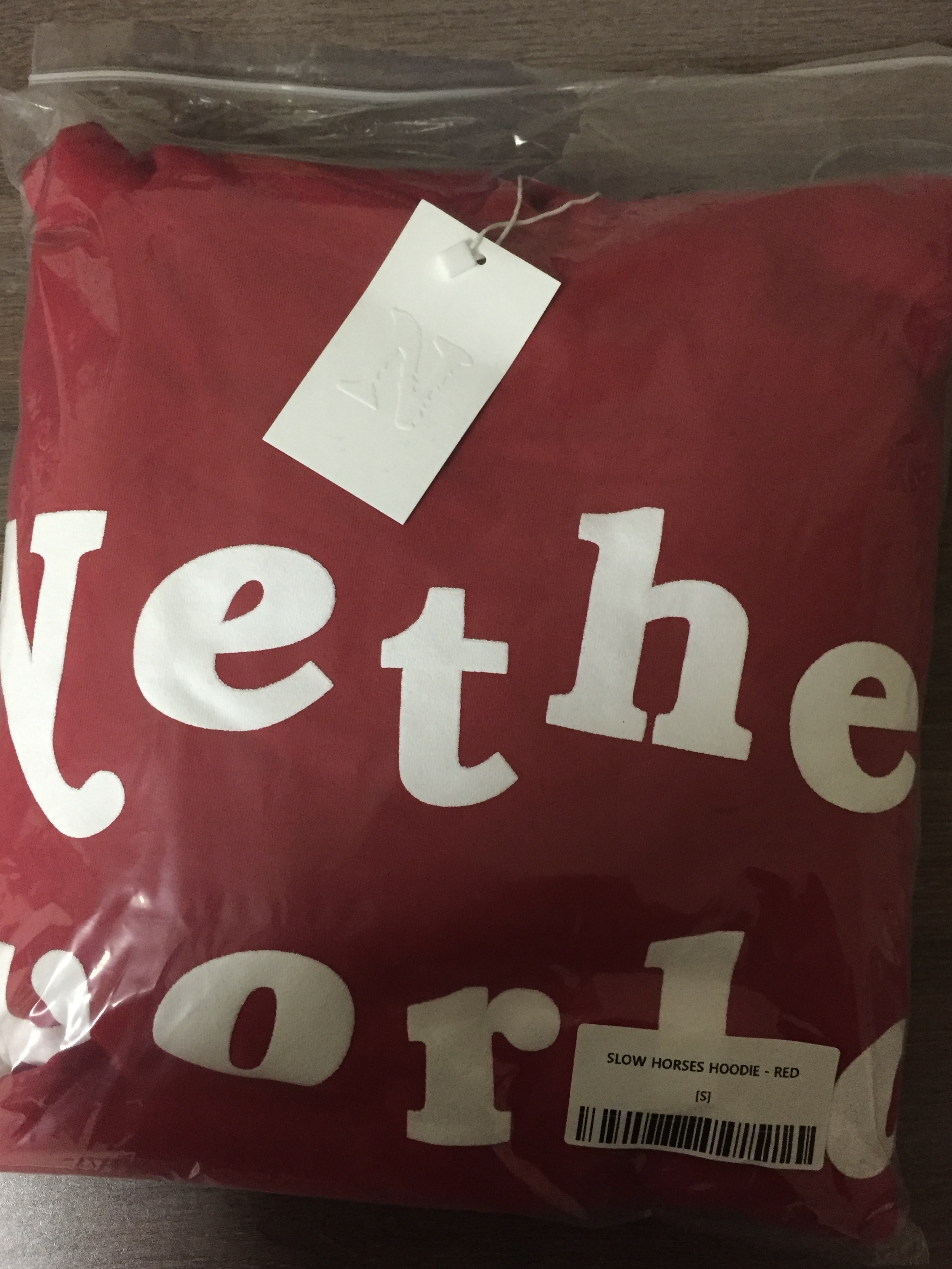 Netherworld Slow Horses Hoodie Red 착용 스타일