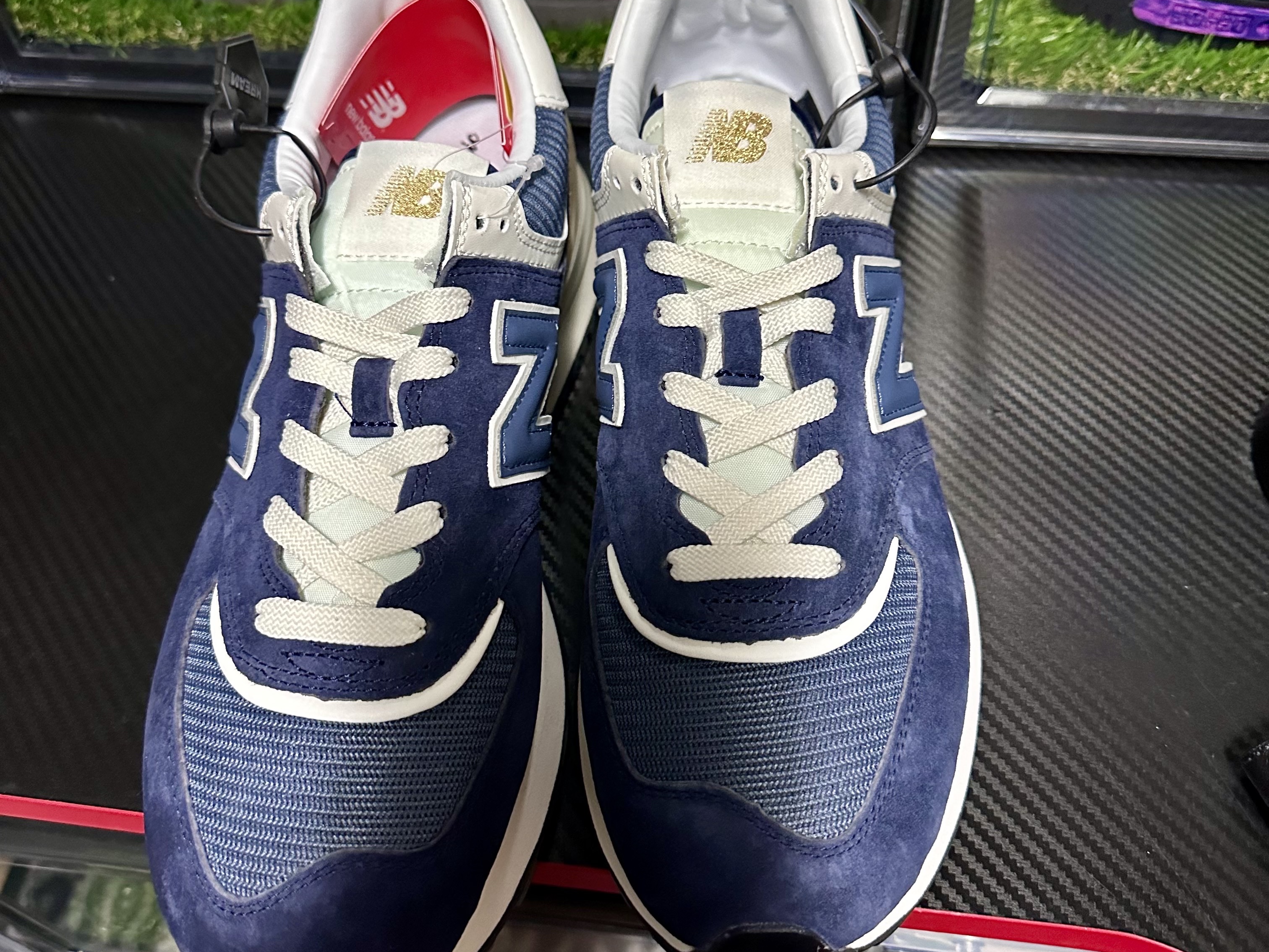 New Balance 574 Legacy Navy 착용 스타일 - 2
