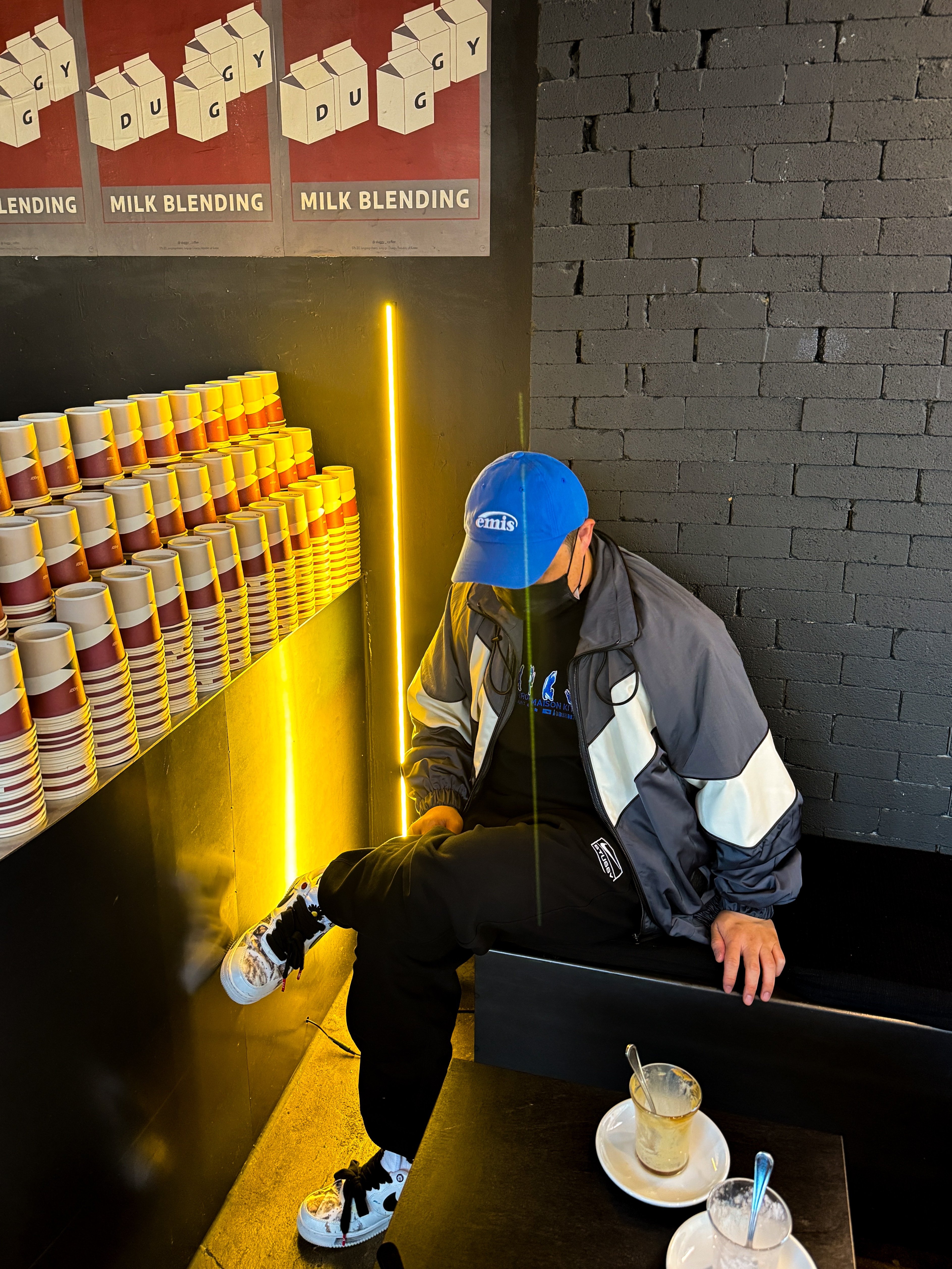 Nike x Peaceminusone Air Force 1 Low Para-Noise 2.0, Maison Kitsune x Ader Error Yoga Blue Fox Sweatshirt Black 착용 스타일