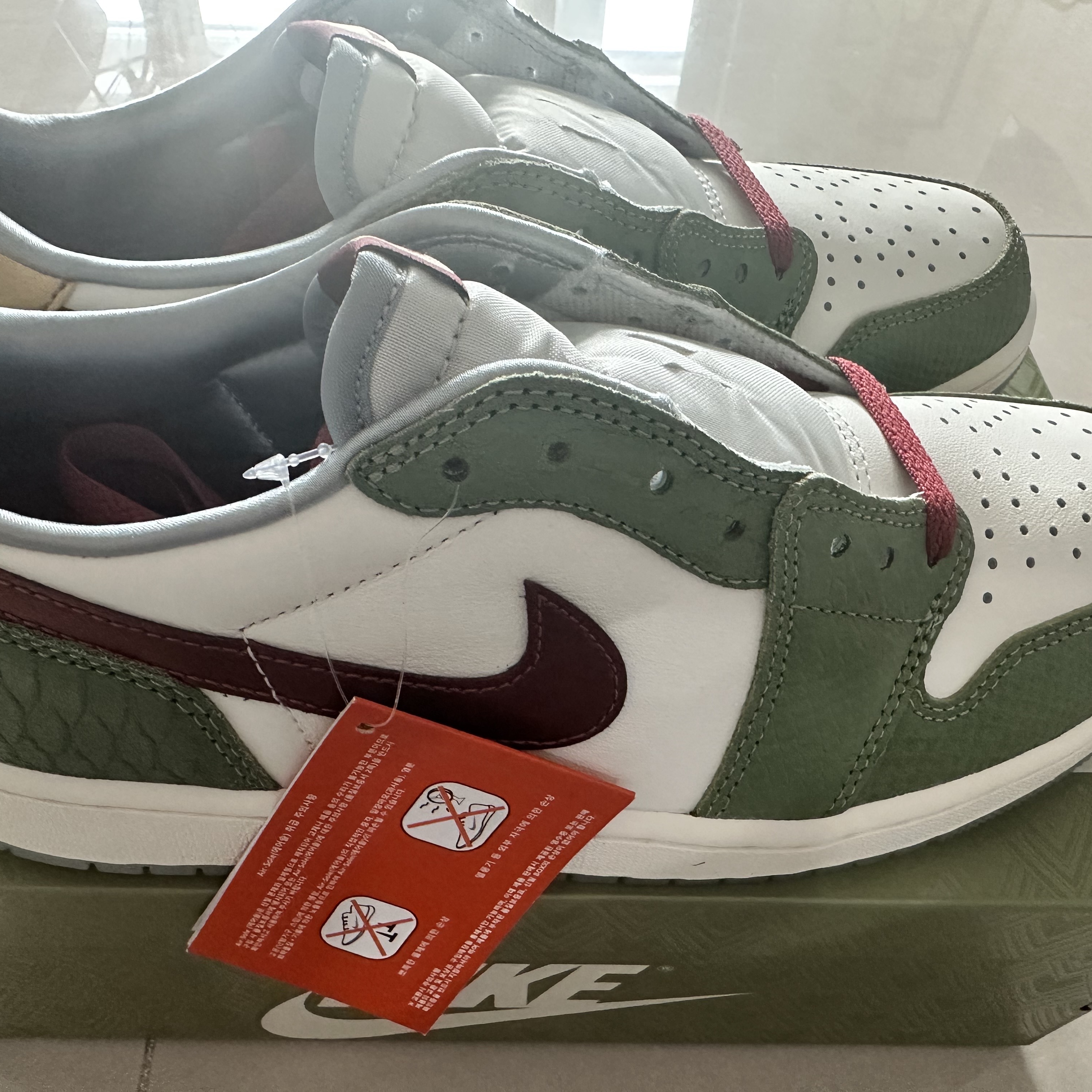 Jordan 1 Retro Low OG Chinese New Year 착용 스타일 - 5
