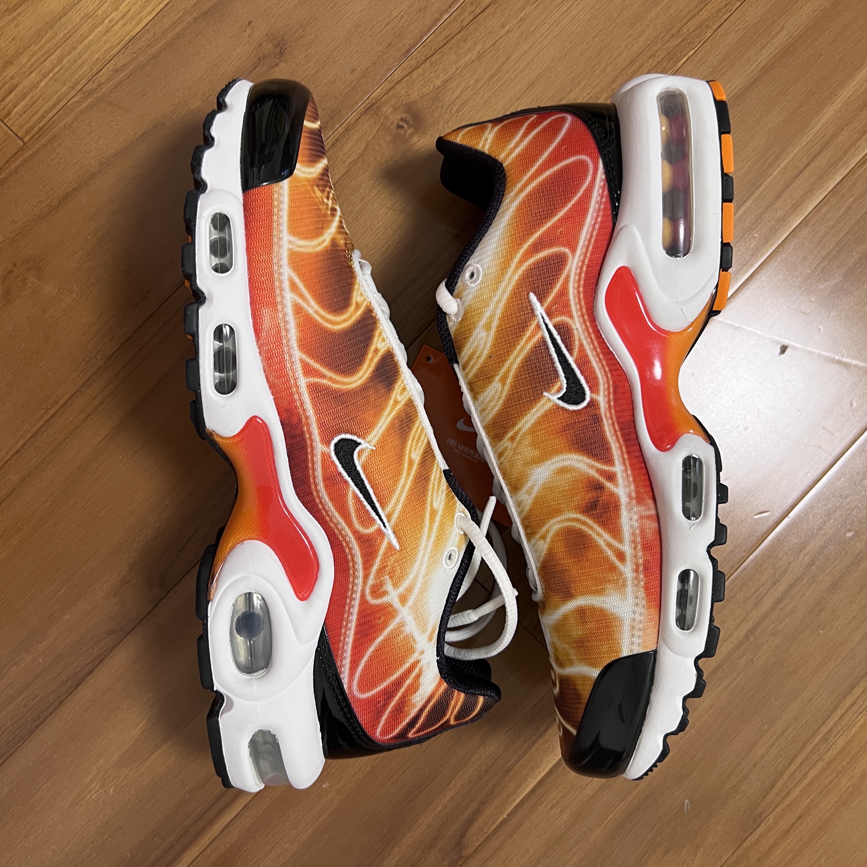 Nike Air Max Plus Light Photography 착용 스타일