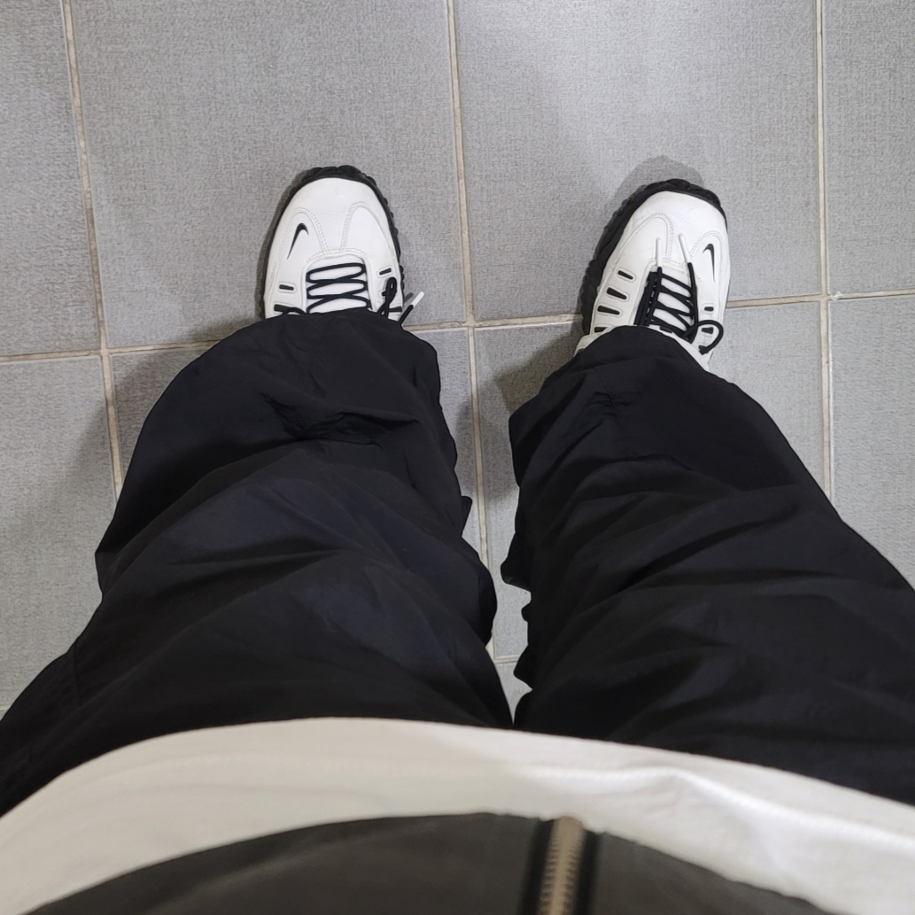 Nike x Ambush Air Adjust Force SP Summit White and Black 착용 스타일