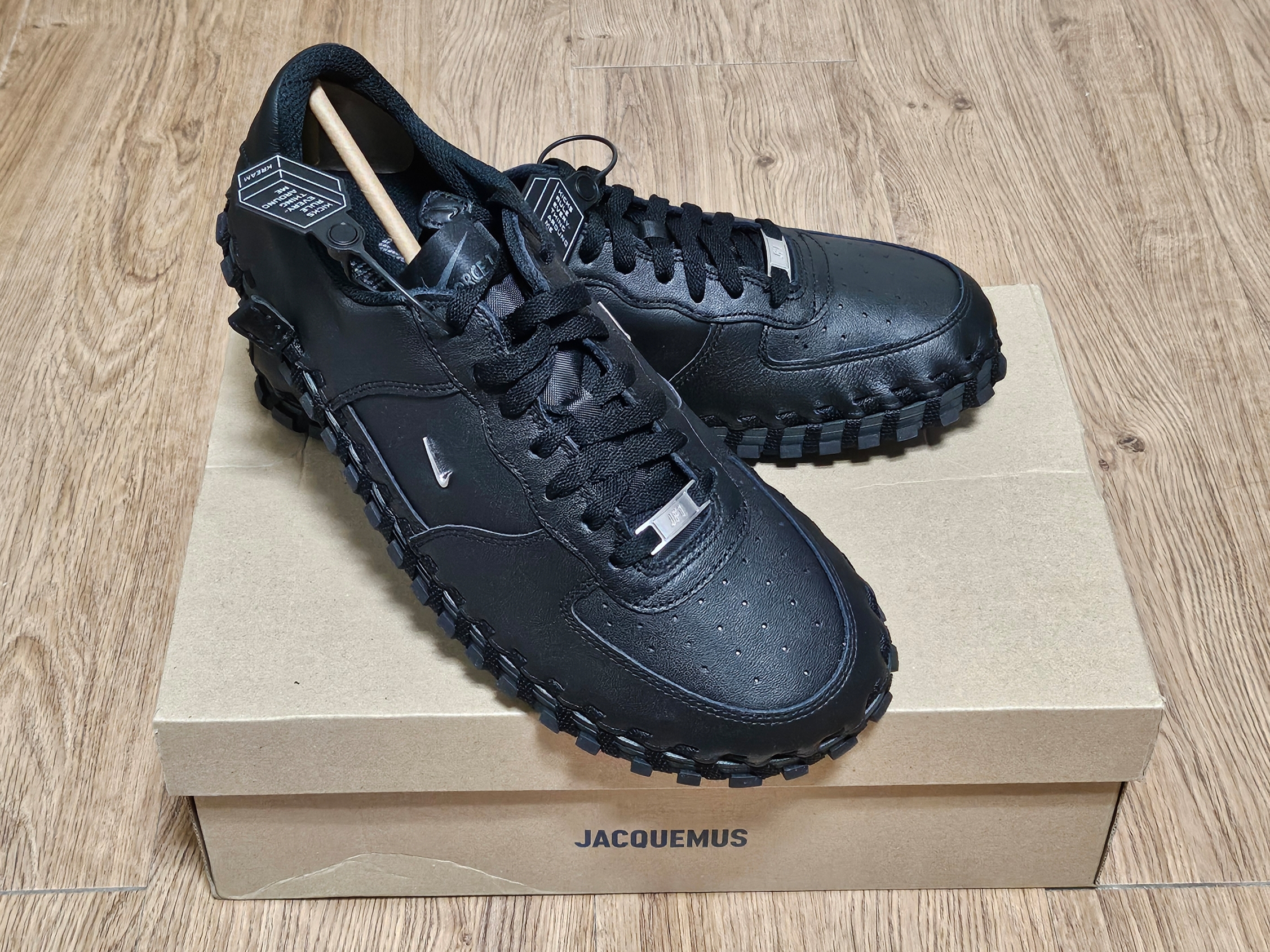 Nike x Jacquemus J Force 1 Low LX SP Black 착용 스타일