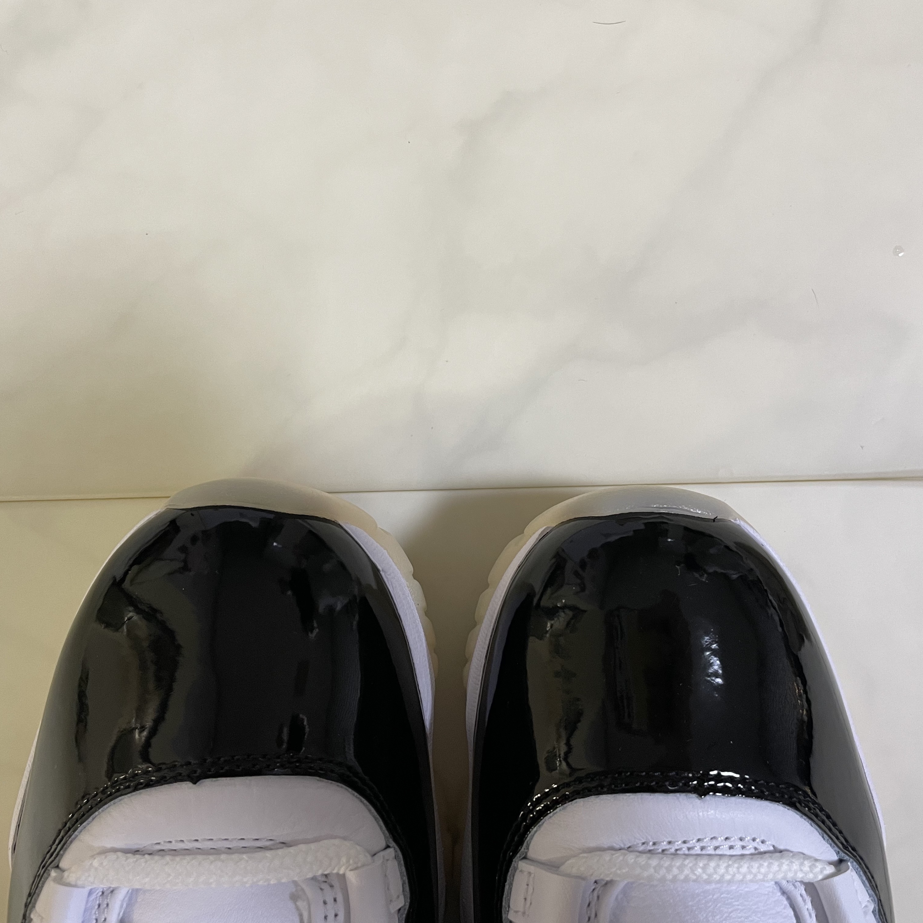 Jordan 11 Retro Gratitude 착용 스타일