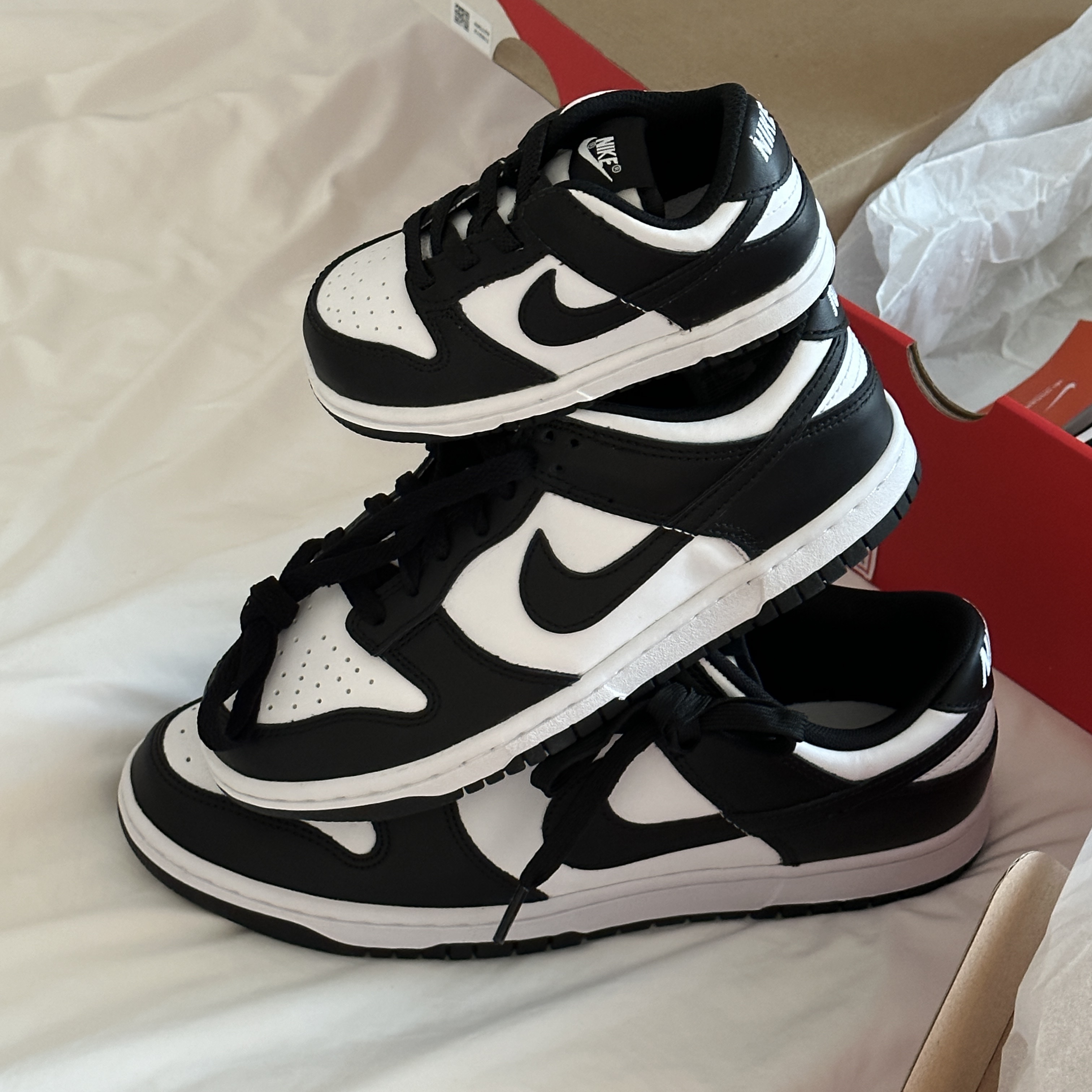 (GS) Nike Dunk Low Black 착용 스타일