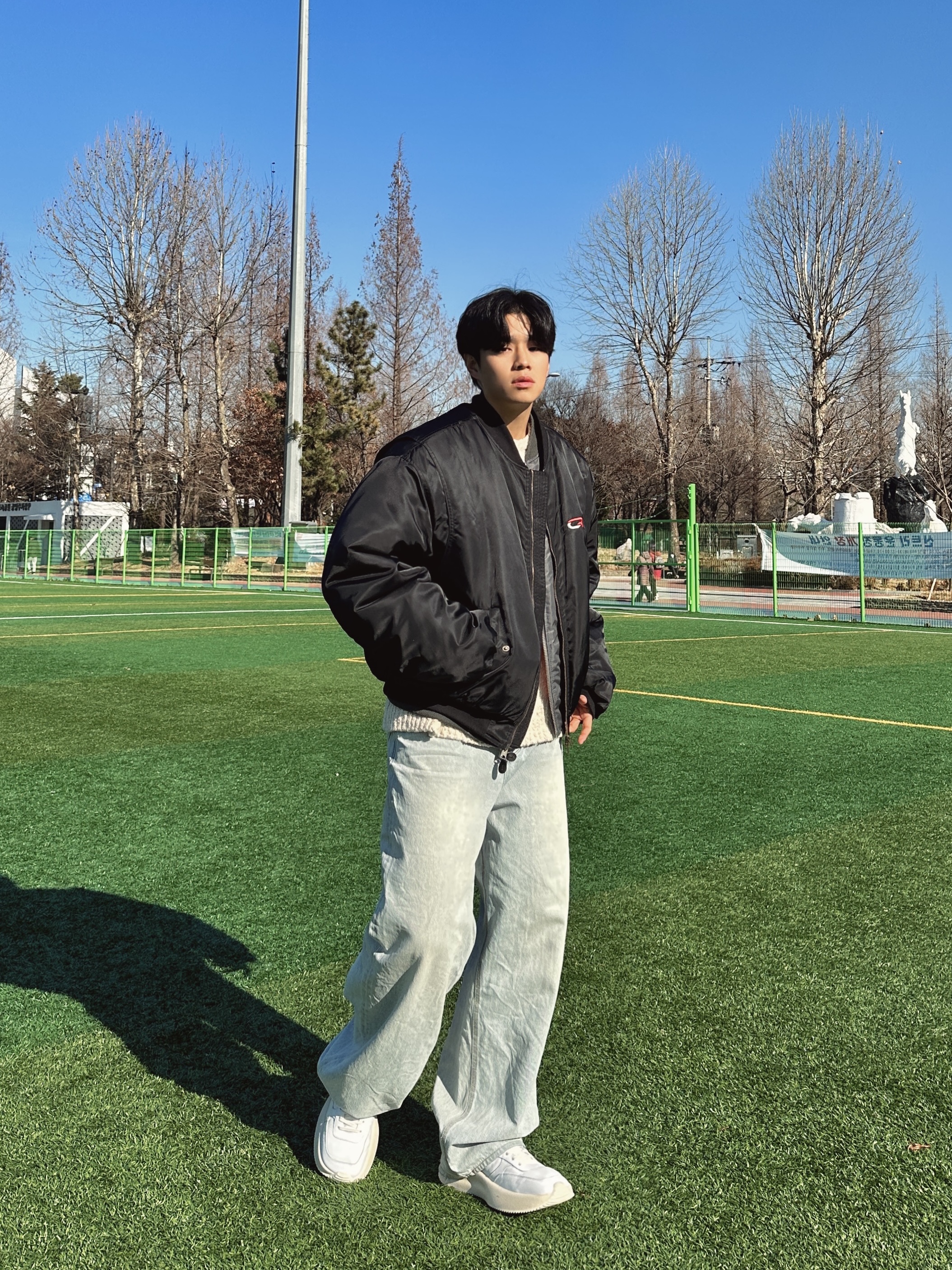 Civision by CSC Progressive Bomber Jacket Black 착용 스타일 - 1
