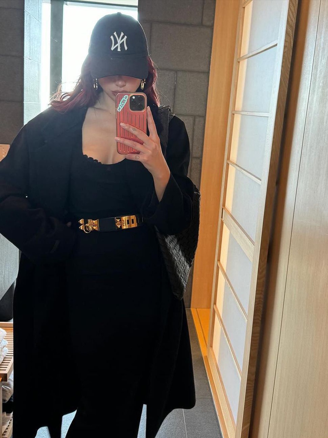 Bottega Veneta Large Hop Fondant 착용 스타일 - 5