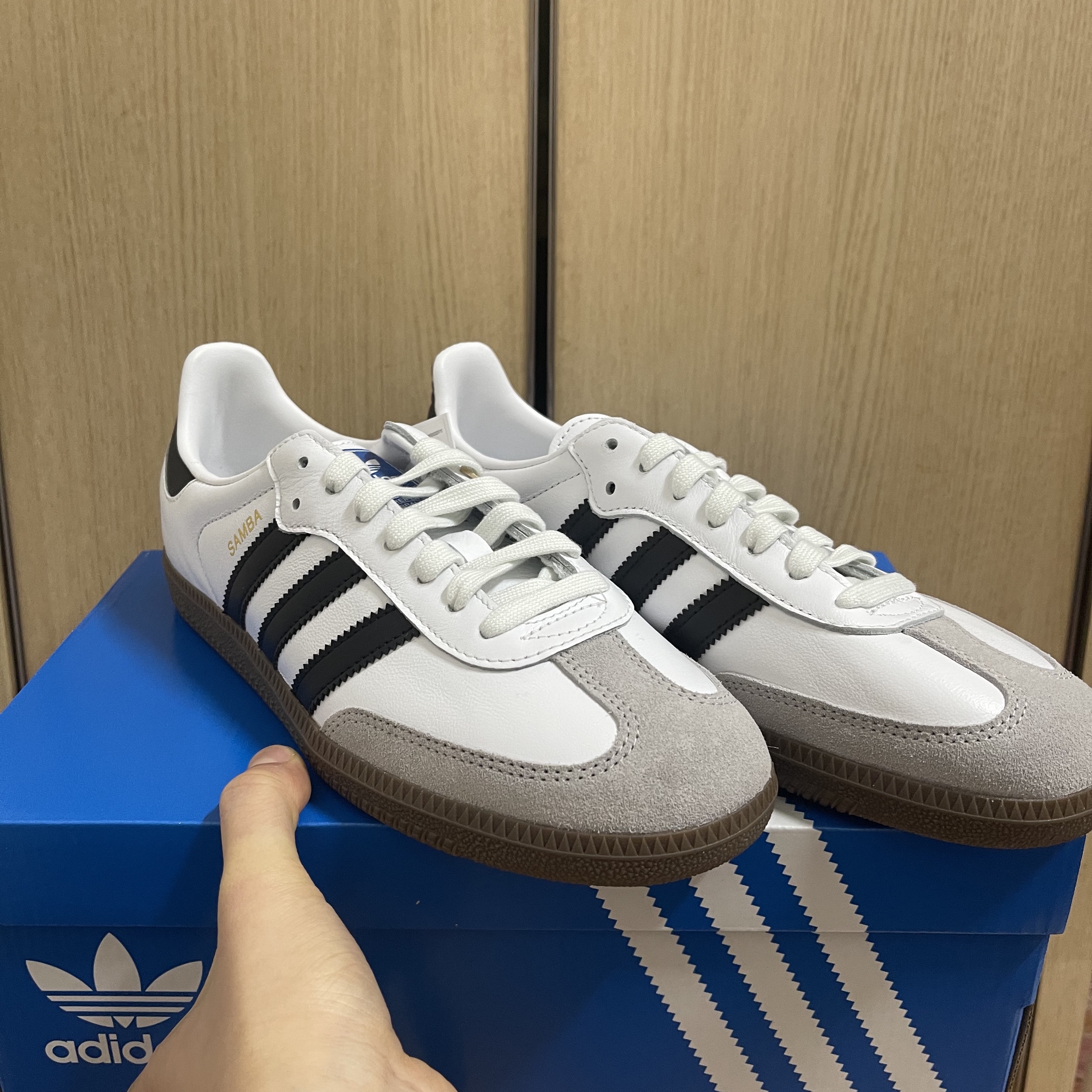 Adidas Samba OG Cloud White 착용 스타일 - 4