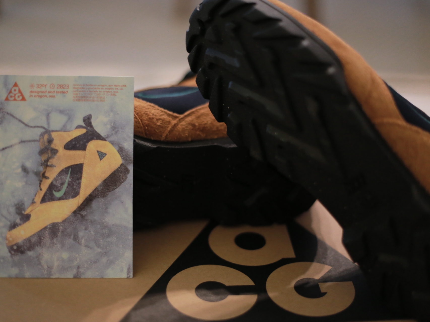 Nike ACG Torre Mid Waterproof Burnt Sienna and Obsidian, Nike ACG Torre Mid Waterproof Pecan and Olive Grey 착용 스타일 - 5